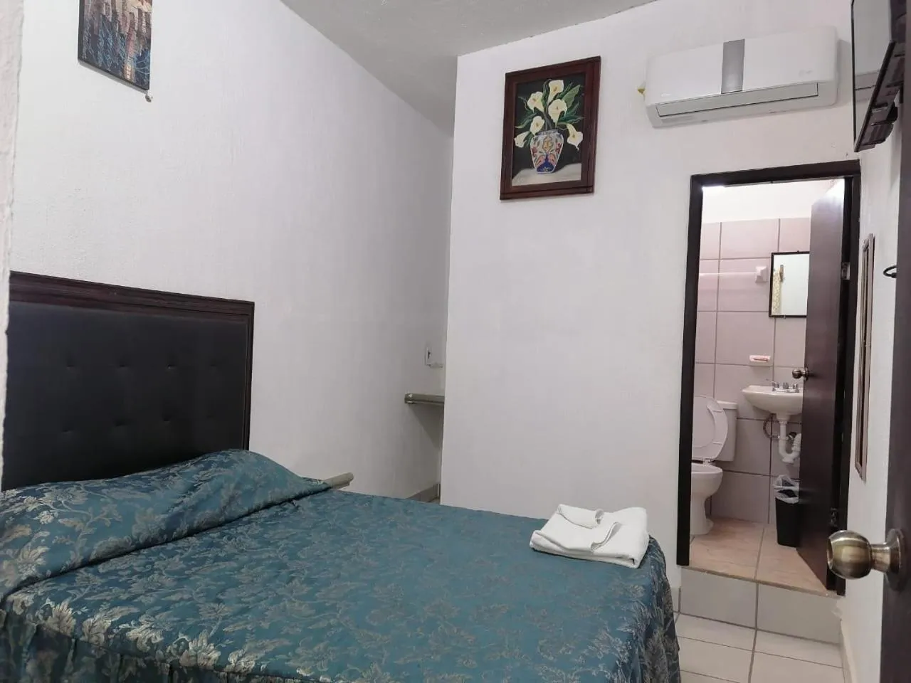 Bed in HOTEL MARIA EUGENIA