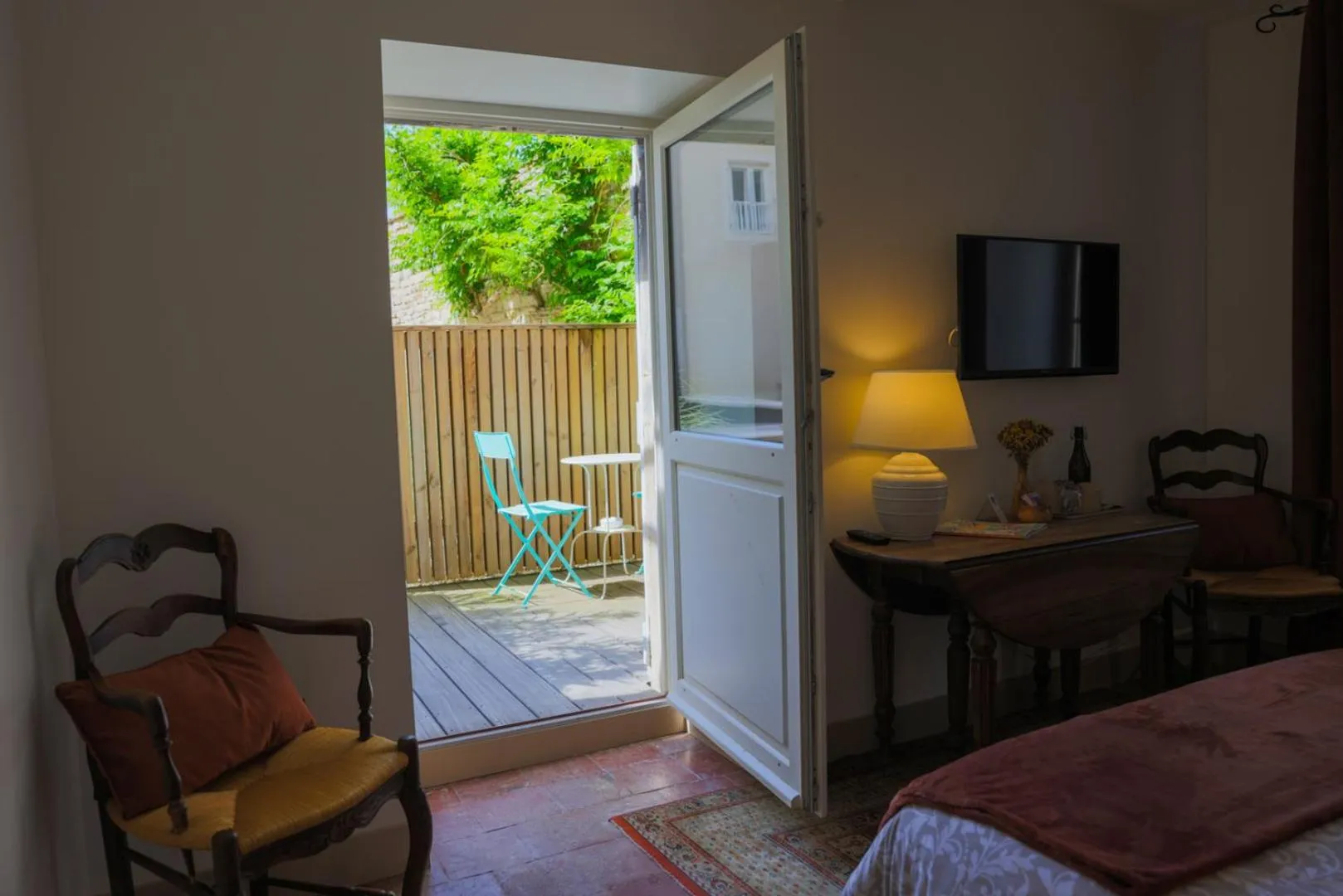 Patio, Bed in Clos Ceres