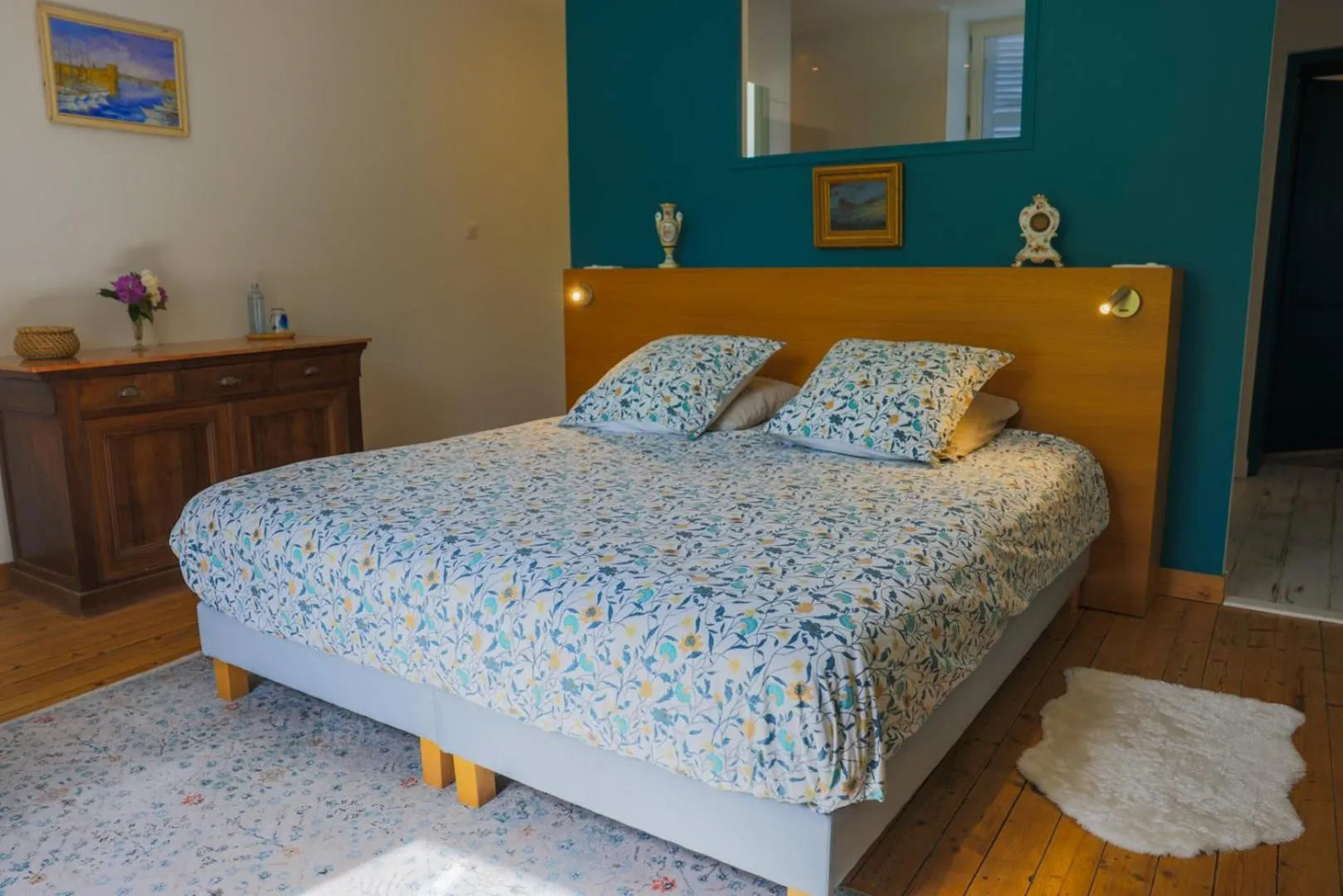 Photo of the whole room, Bed in Clos Ceres