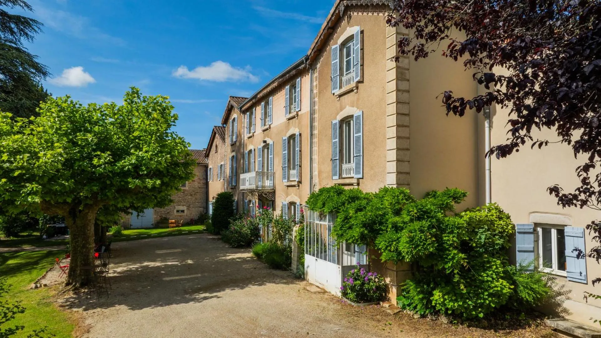 Property building in Clos Ceres