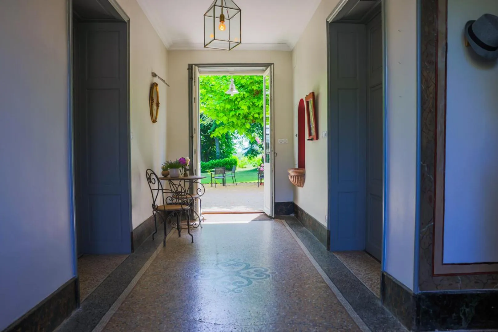 Facade/entrance in Clos Ceres