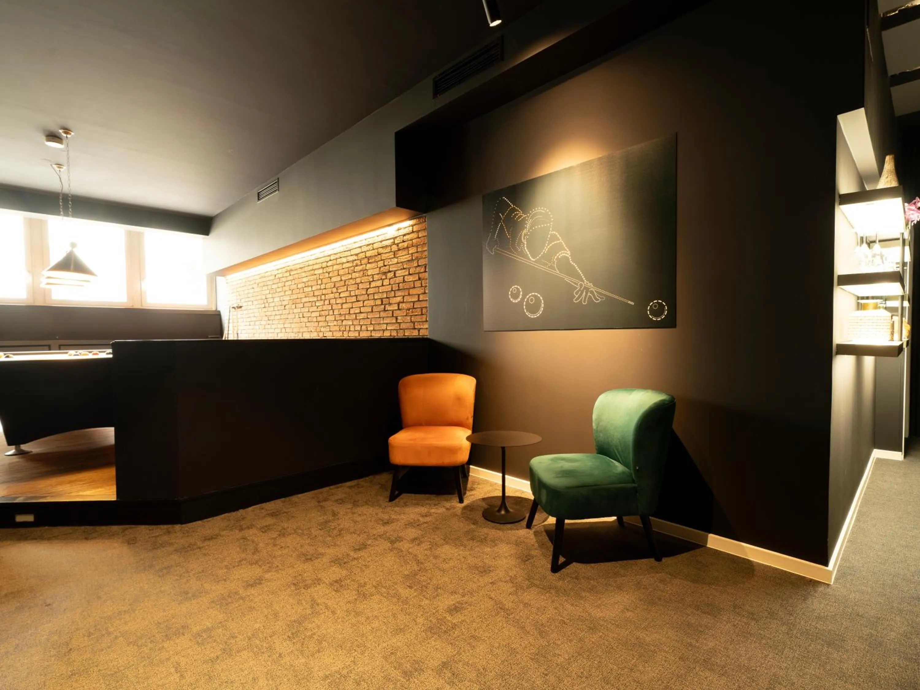 Billiard in JustStay Mülheim Hotel & Apartments