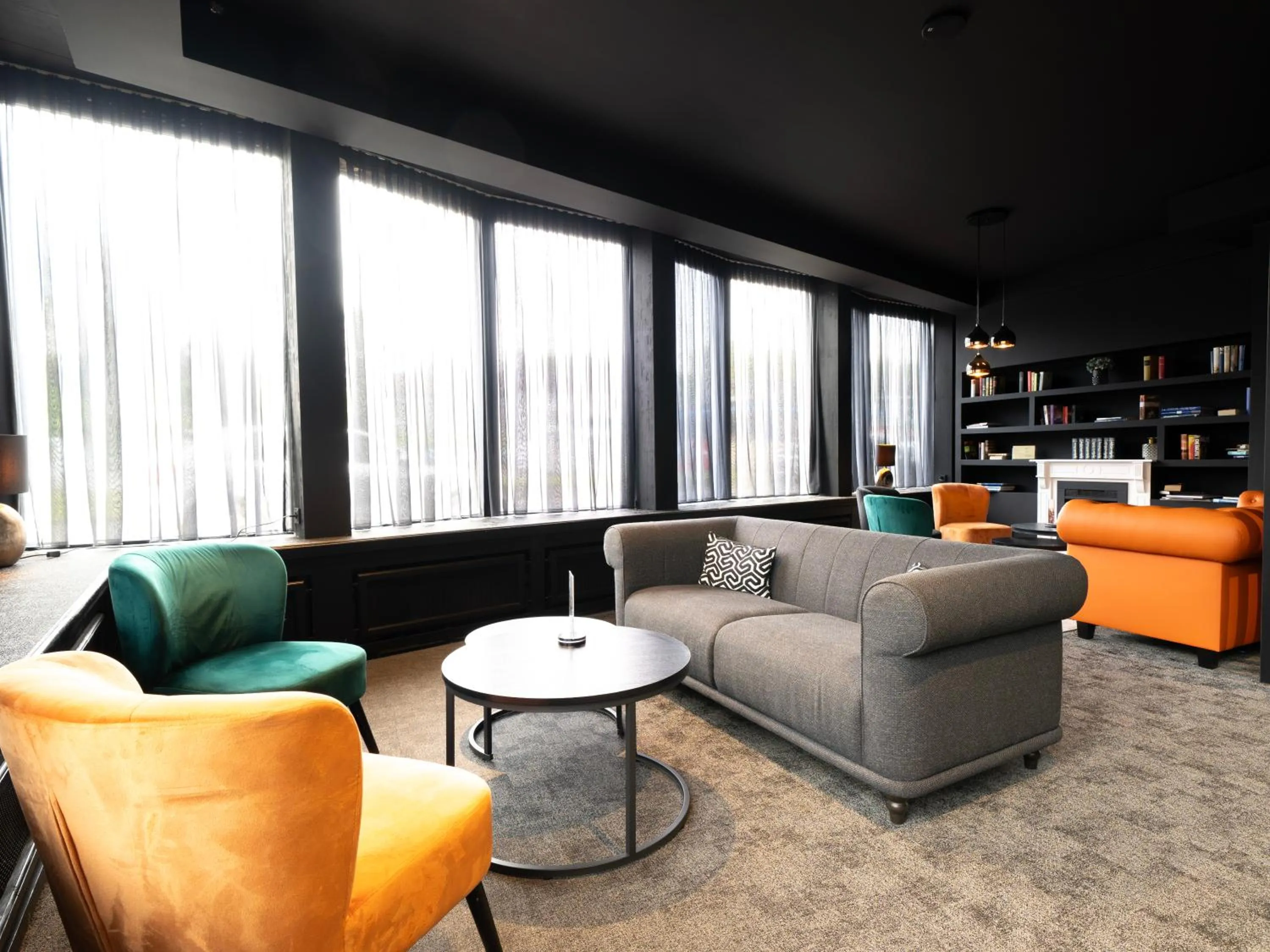 Lounge or bar in JustStay Mülheim Hotel & Apartments
