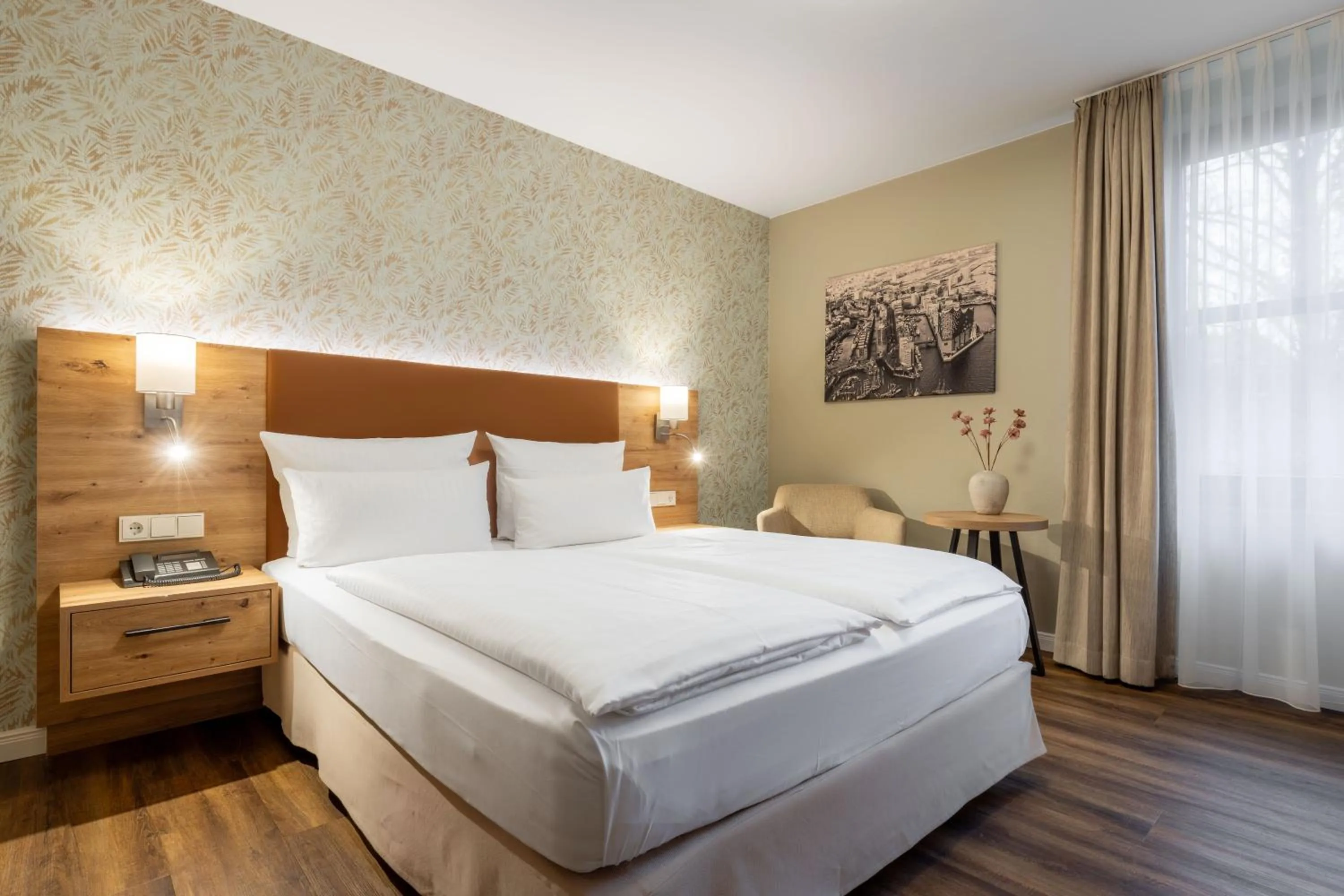 Photo of the whole room, Bed in Hotel Engel