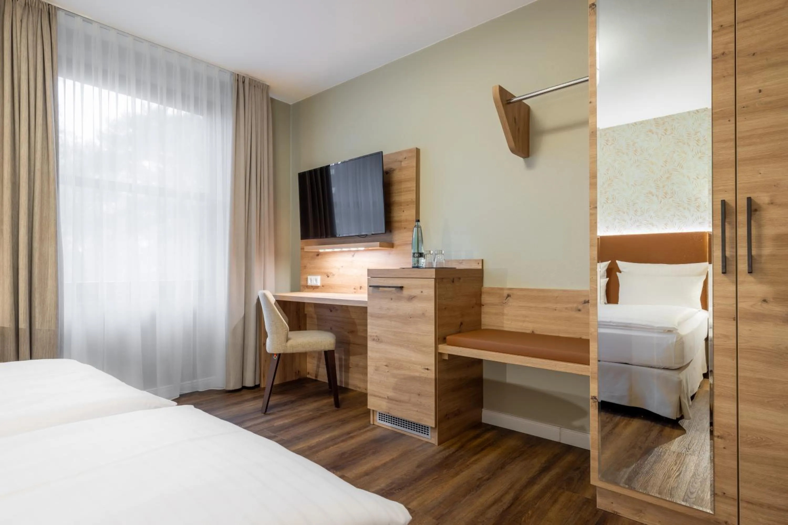 Photo of the whole room, Bed in Hotel Engel