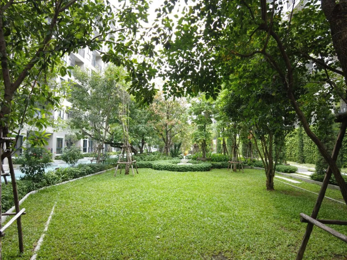 Garden in La Casita Hua Hin by Holiyay