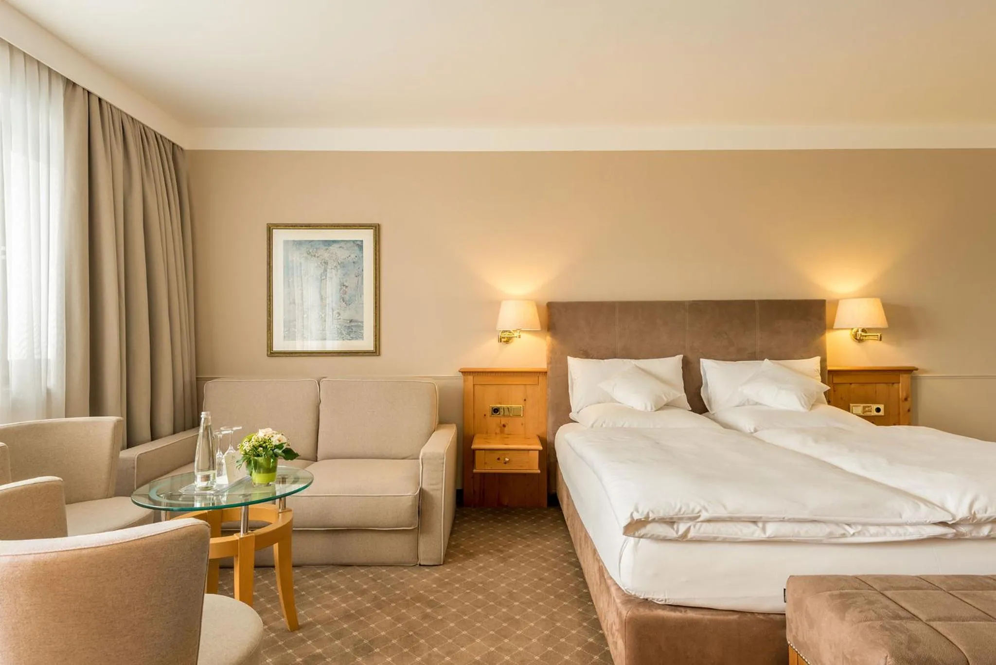 Photo of the whole room, Bed in Bauer Hotel und Restaurant