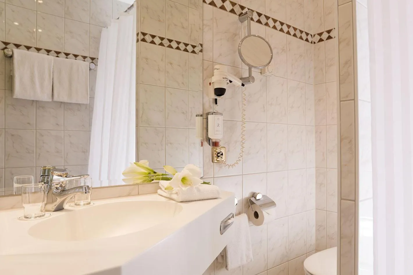 Bathroom in Bauer Hotel und Restaurant