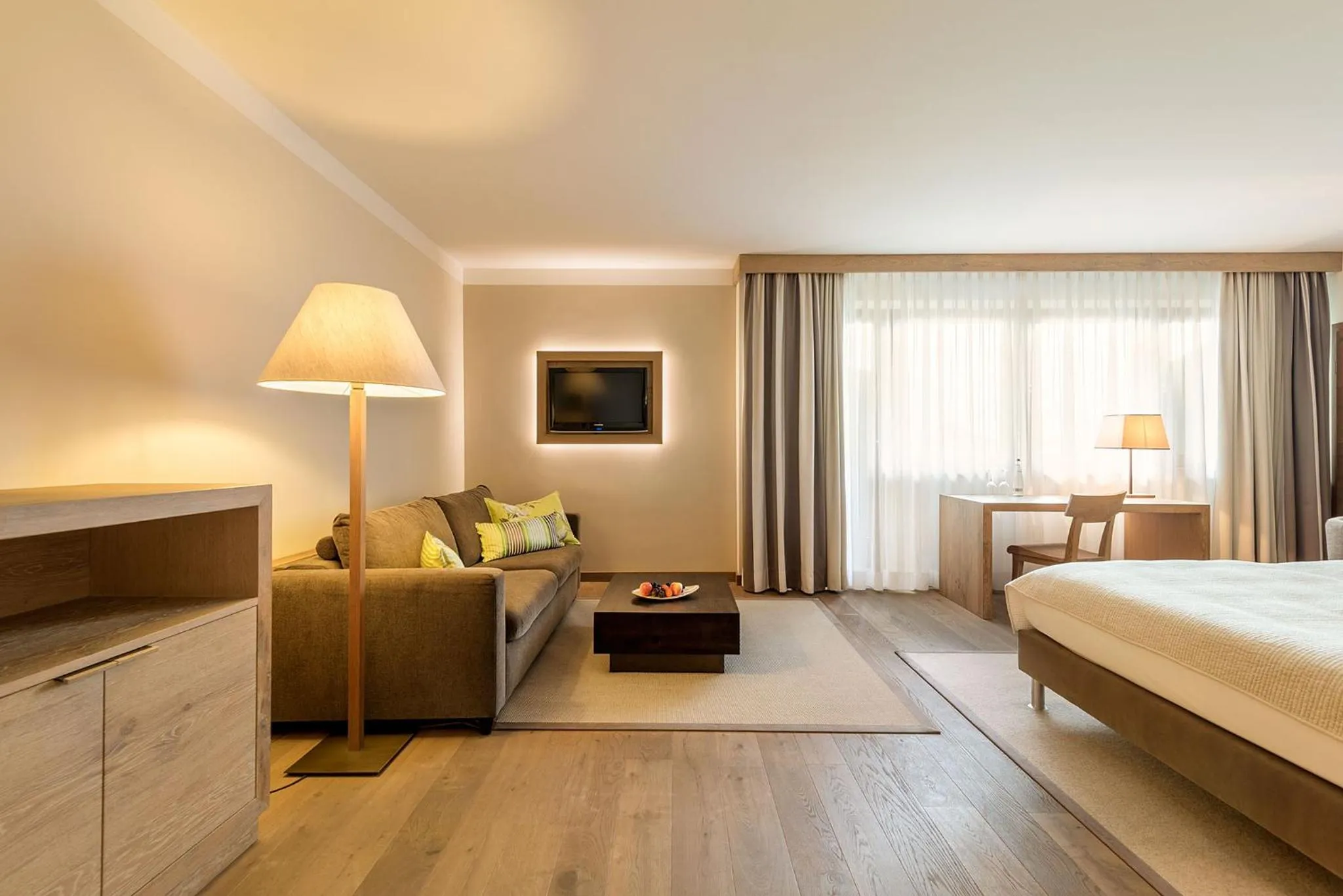 Photo of the whole room, Bed in Bauer Hotel und Restaurant