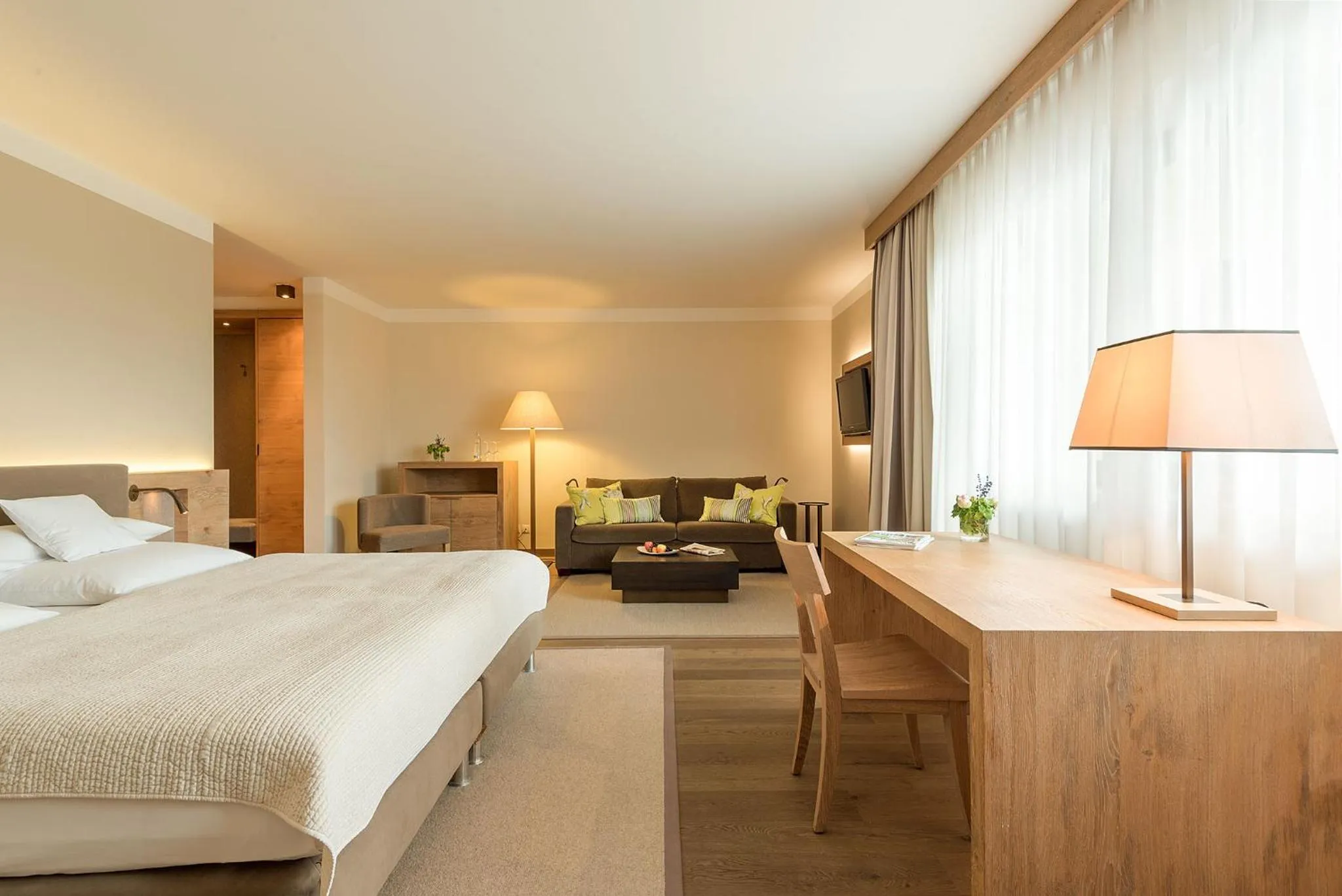 Photo of the whole room, Bed in Bauer Hotel und Restaurant