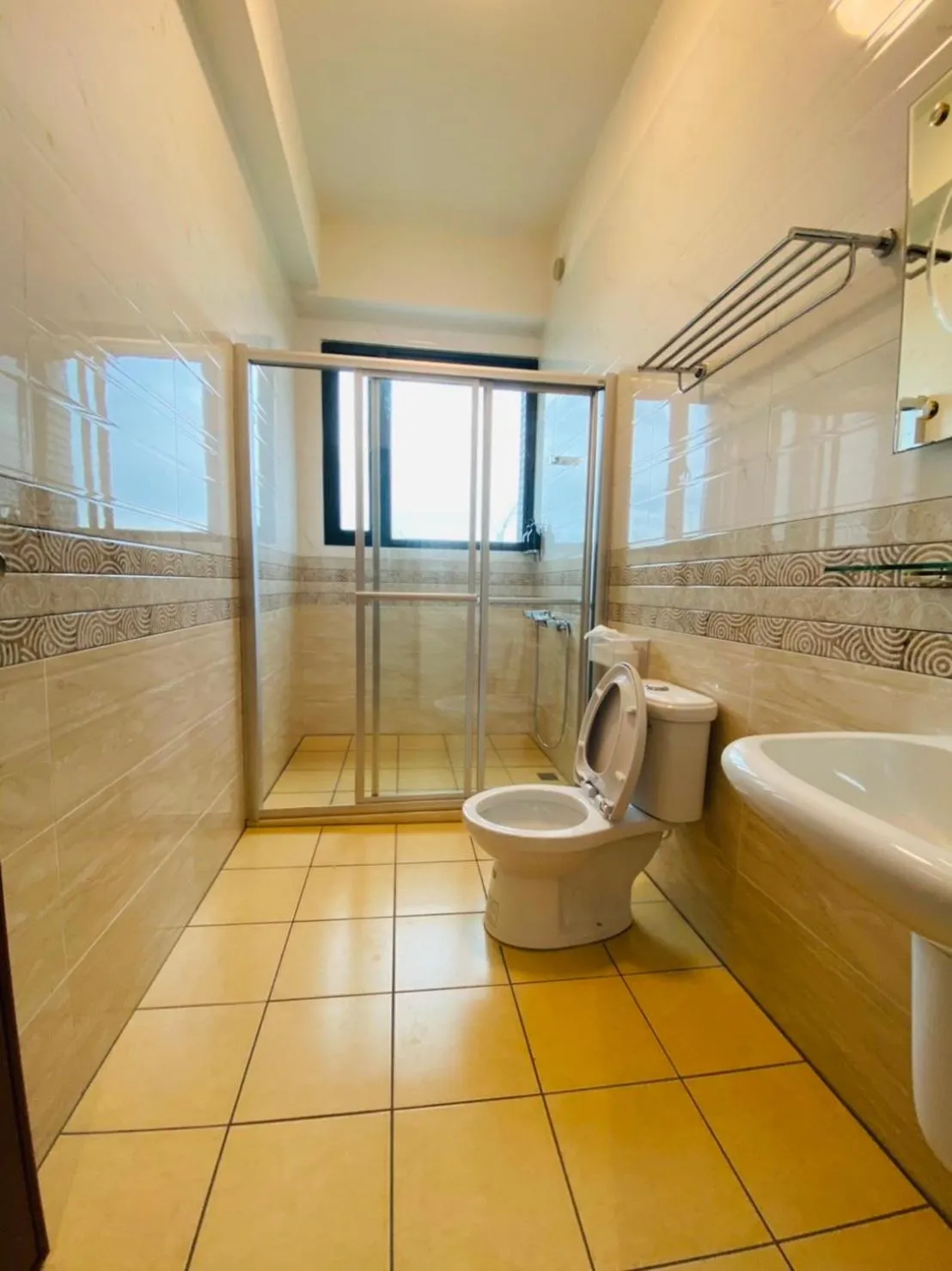 Bathroom in J.W Manbo Taroko