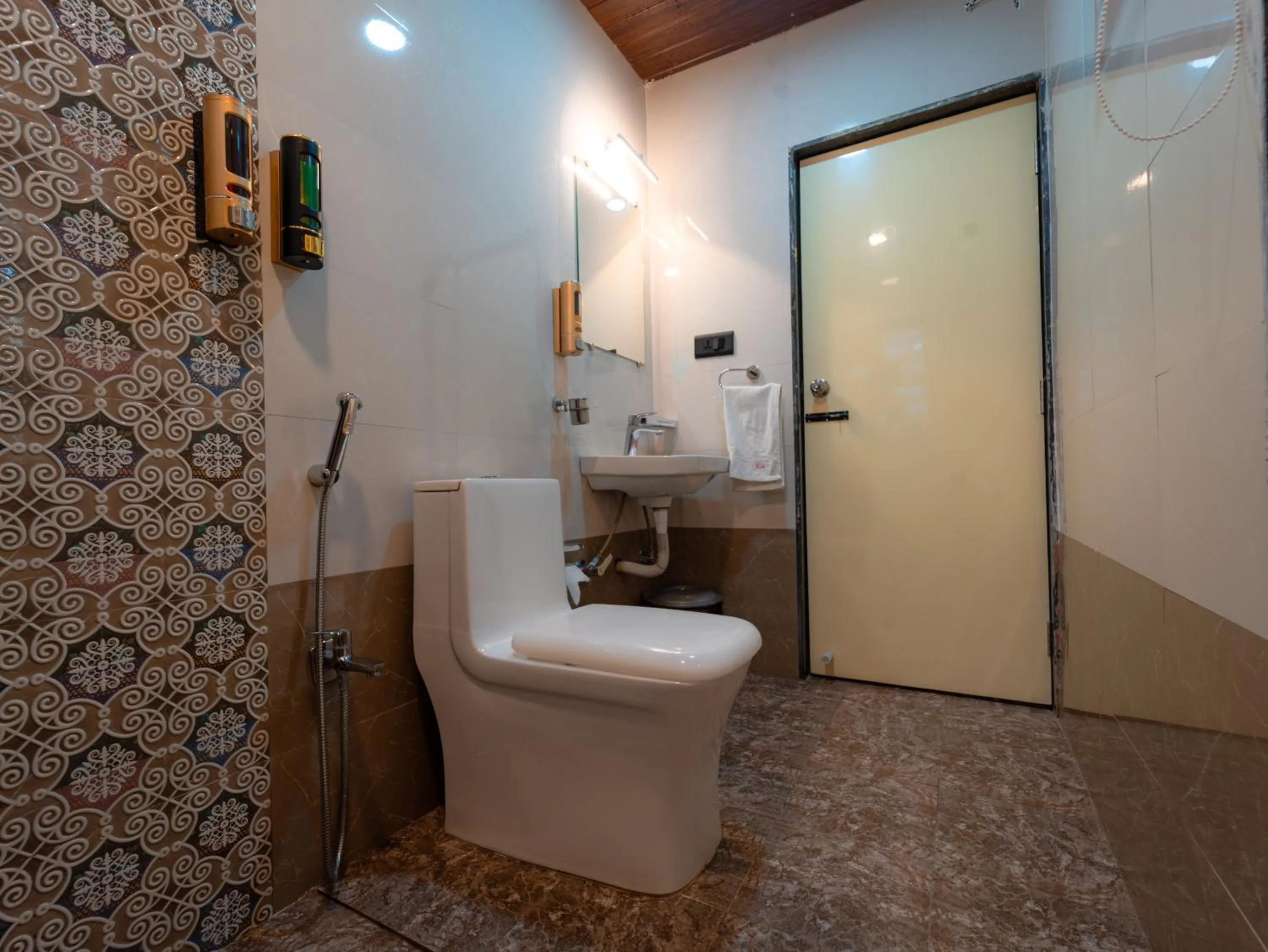 Shower in Red Button Resort