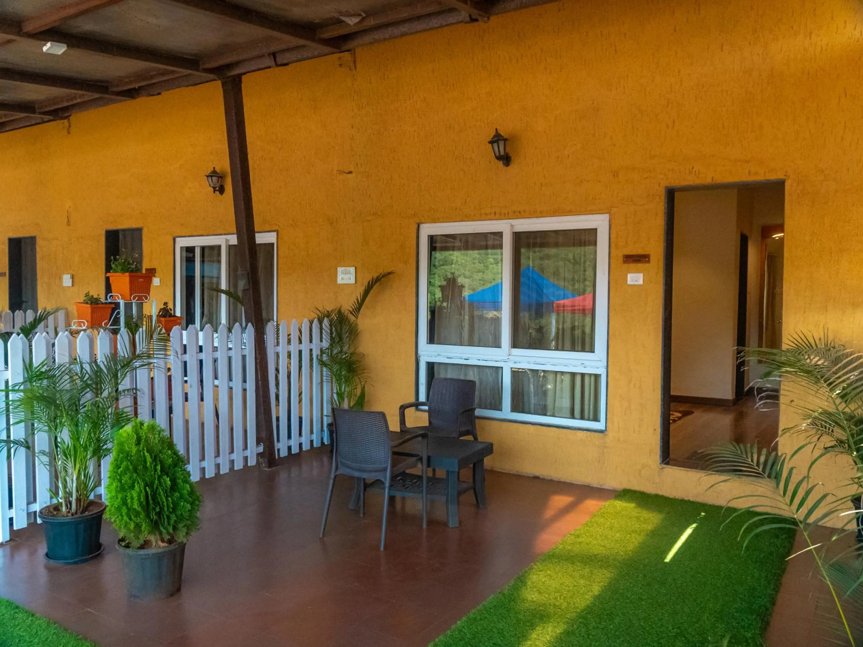 Seating area in Red Button Resort