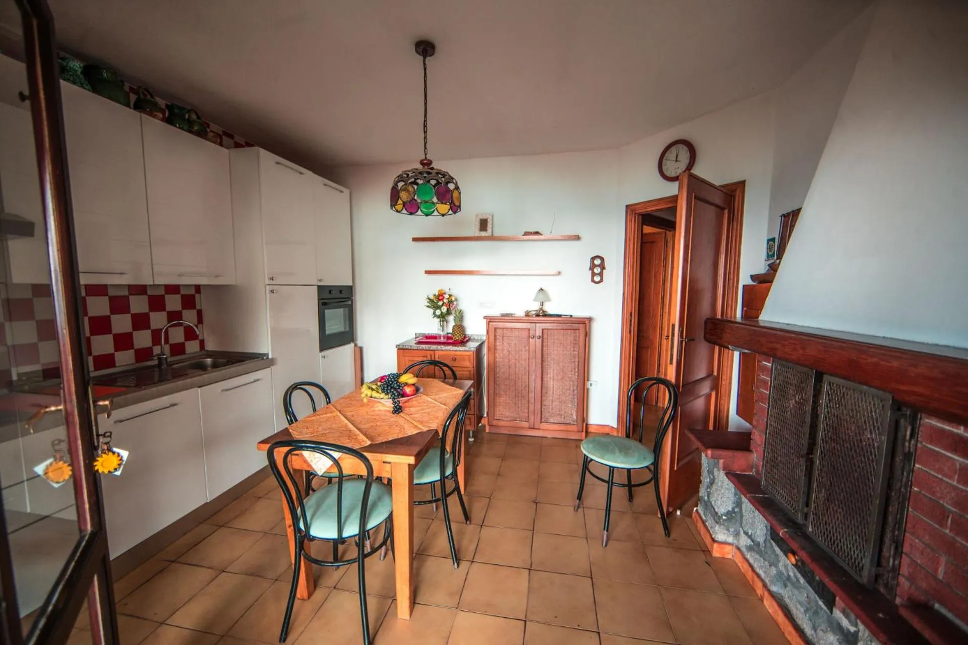 Kitchen or kitchenette in Mandel 2 Residence by Mandel club