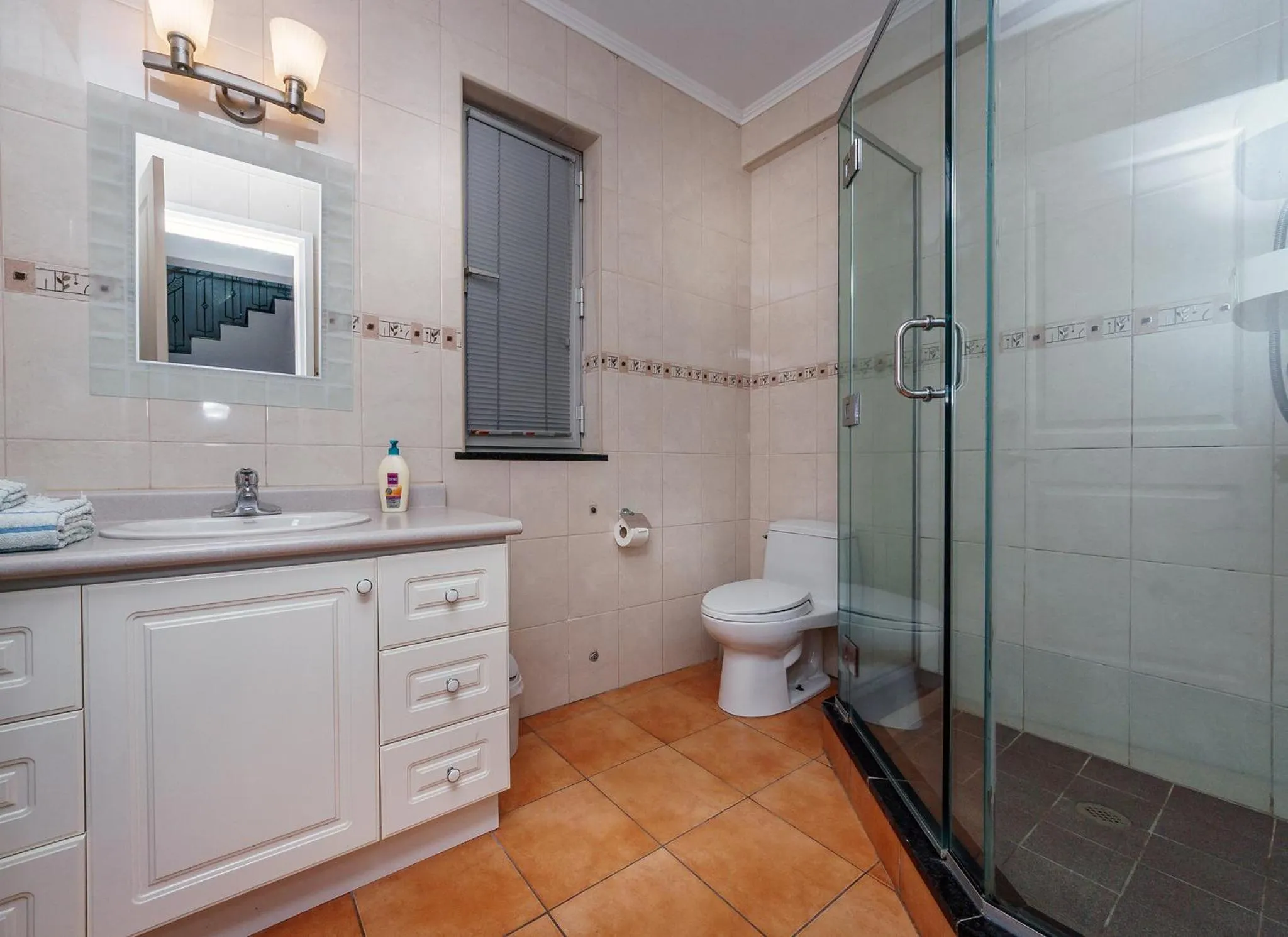 Bathroom in Rainbow Guest House