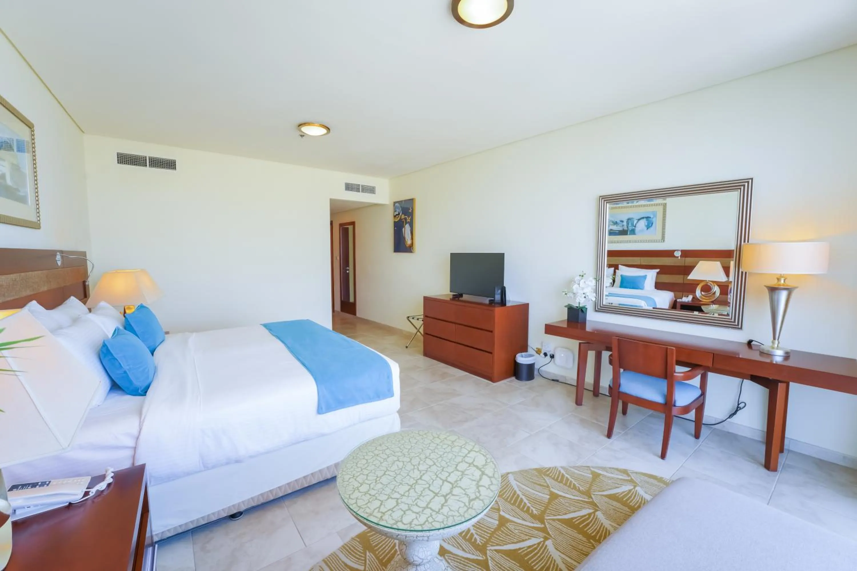 Bed in Blue Beach Tower The Walk JBR