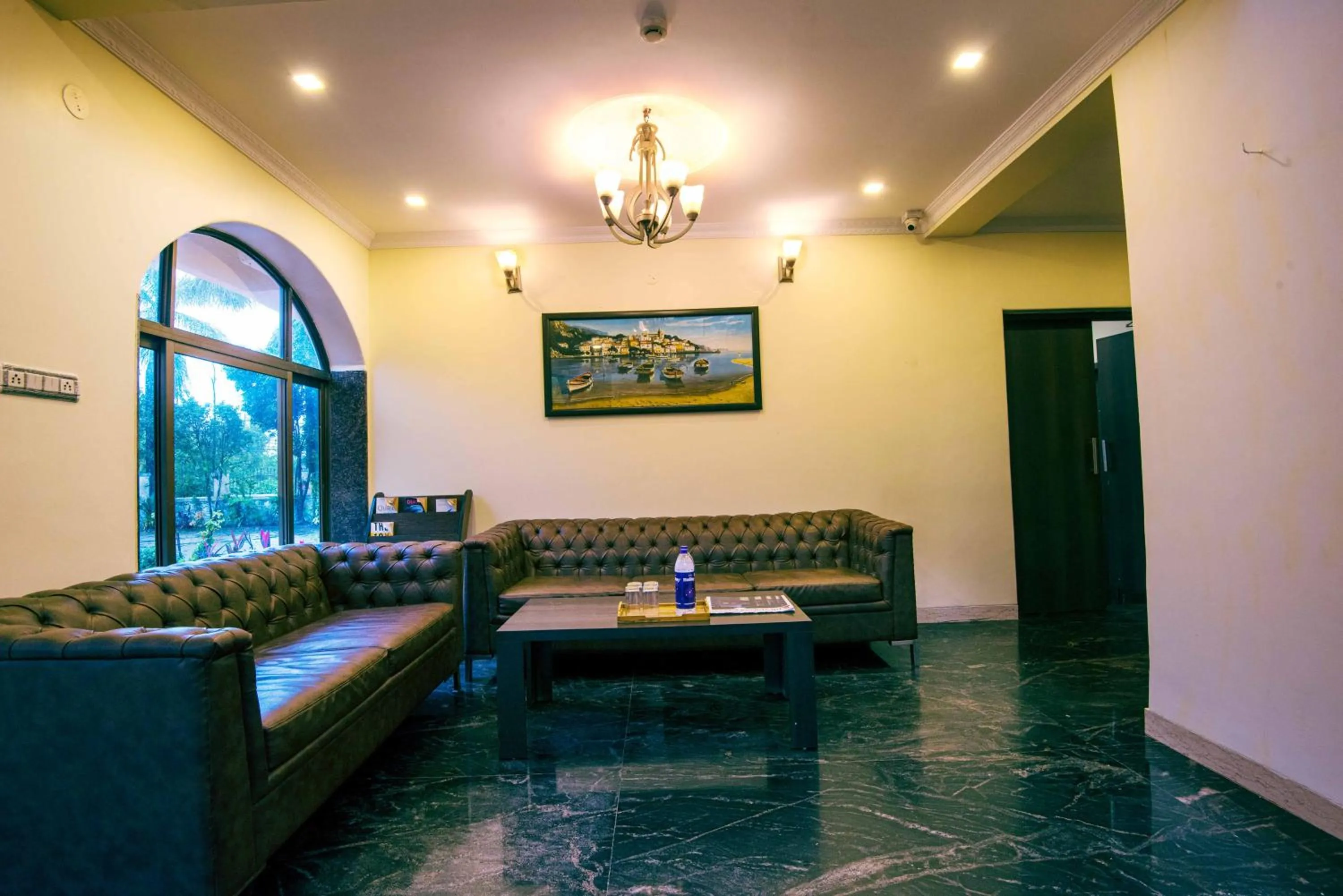 Lobby or reception in Treebo Reveniir Resort with Pool