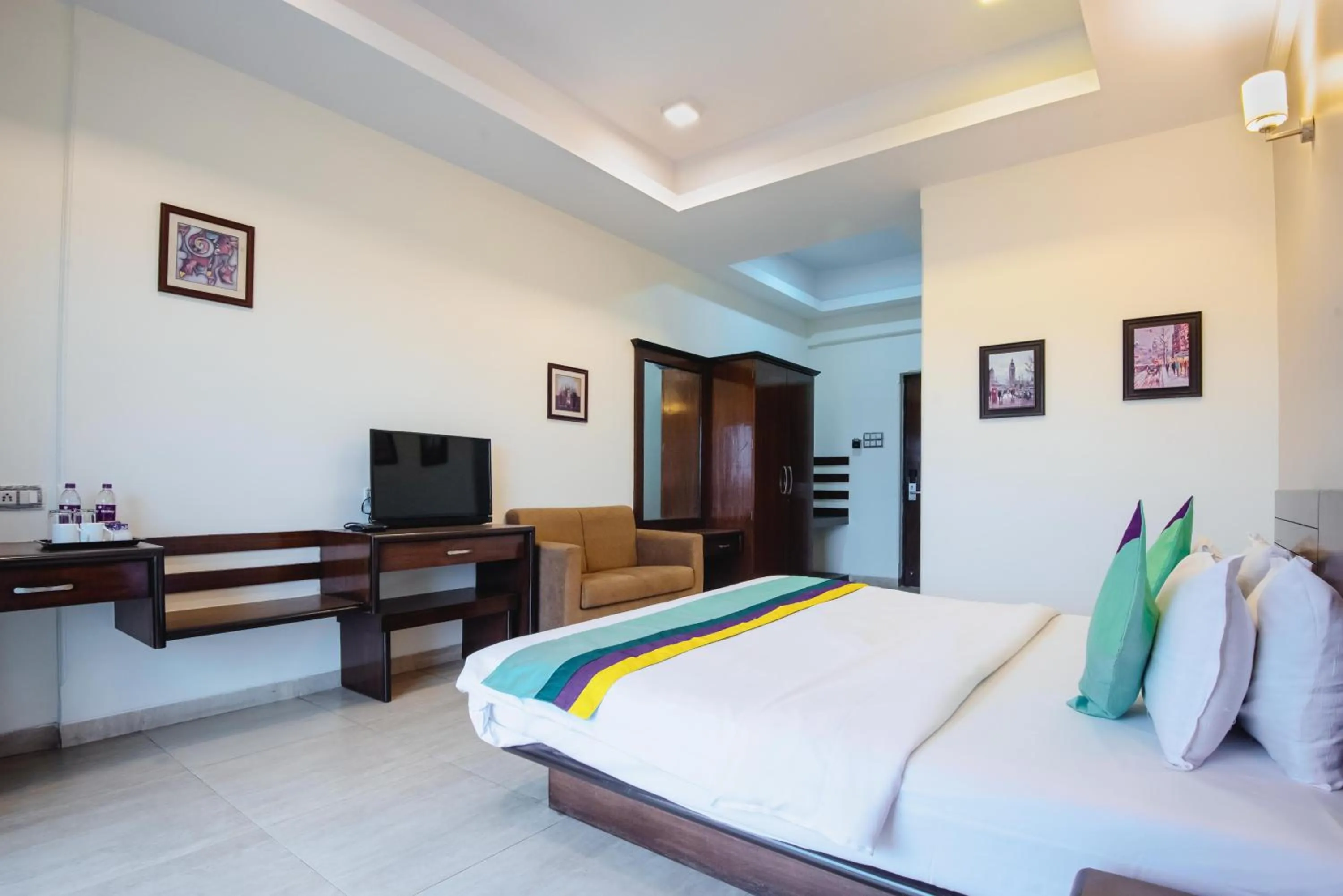 Bedroom, Bed in Treebo Reveniir Resort with Pool