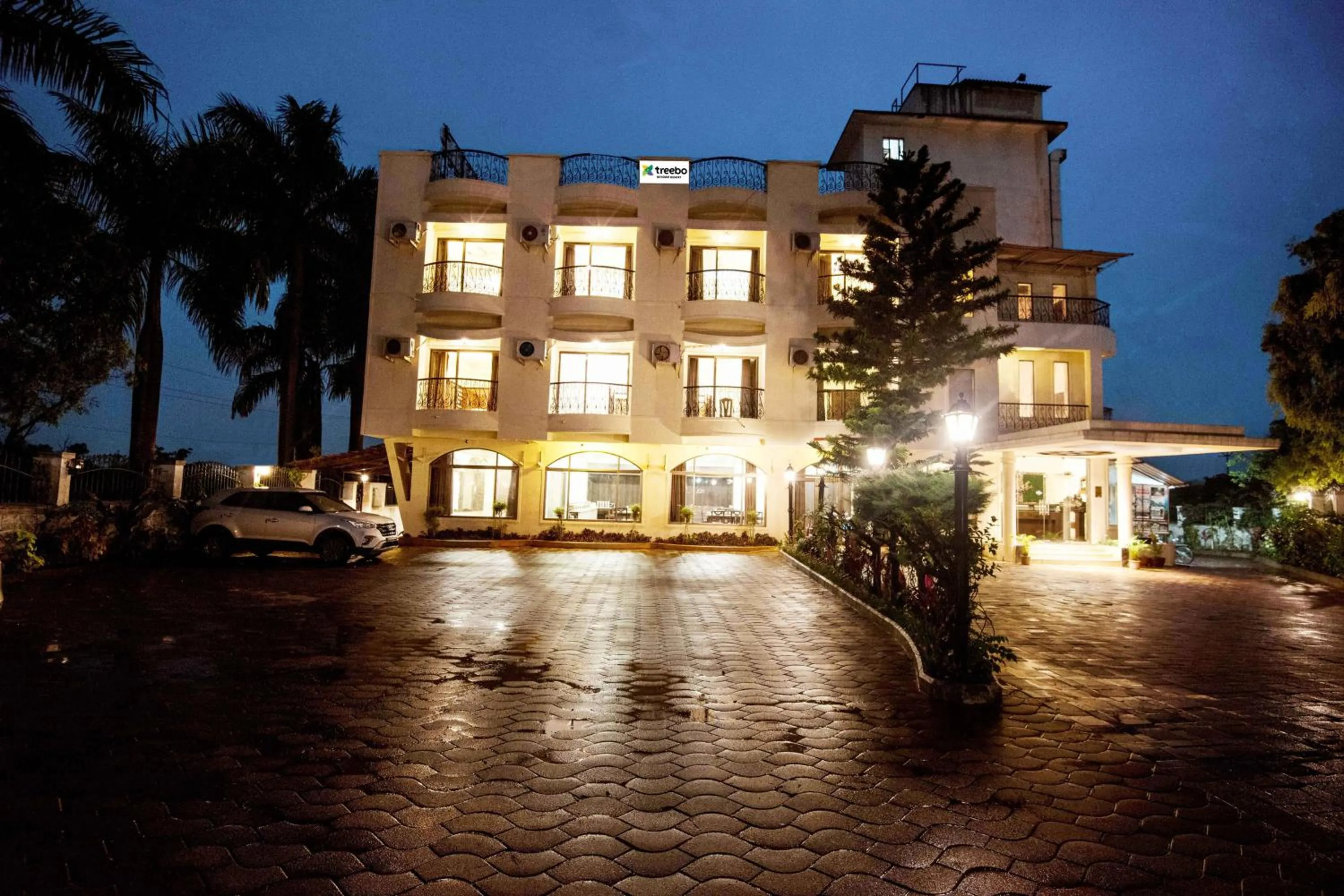 Property building in Treebo Reveniir Resort with Pool