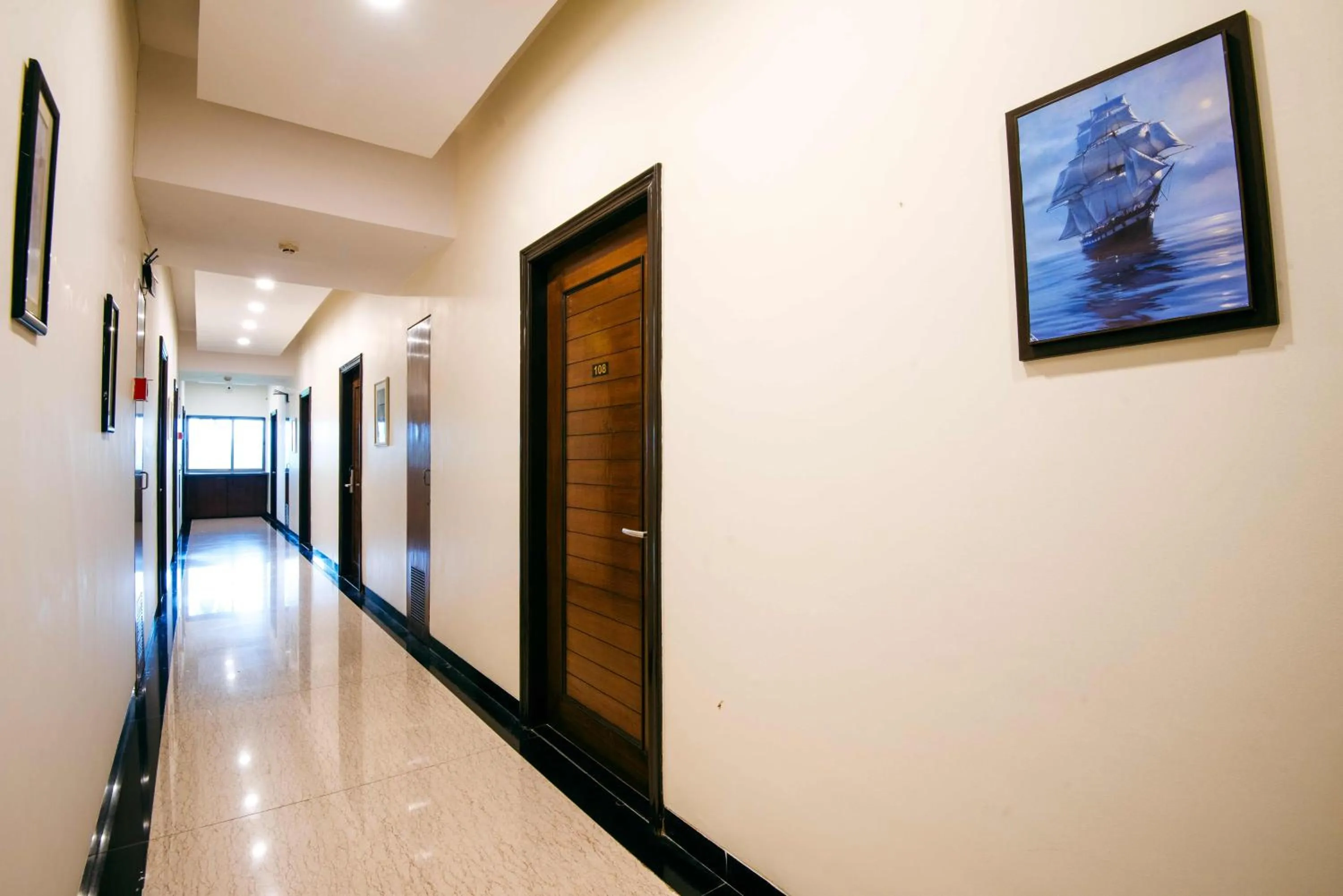 Lobby or reception in Treebo Reveniir Resort with Pool