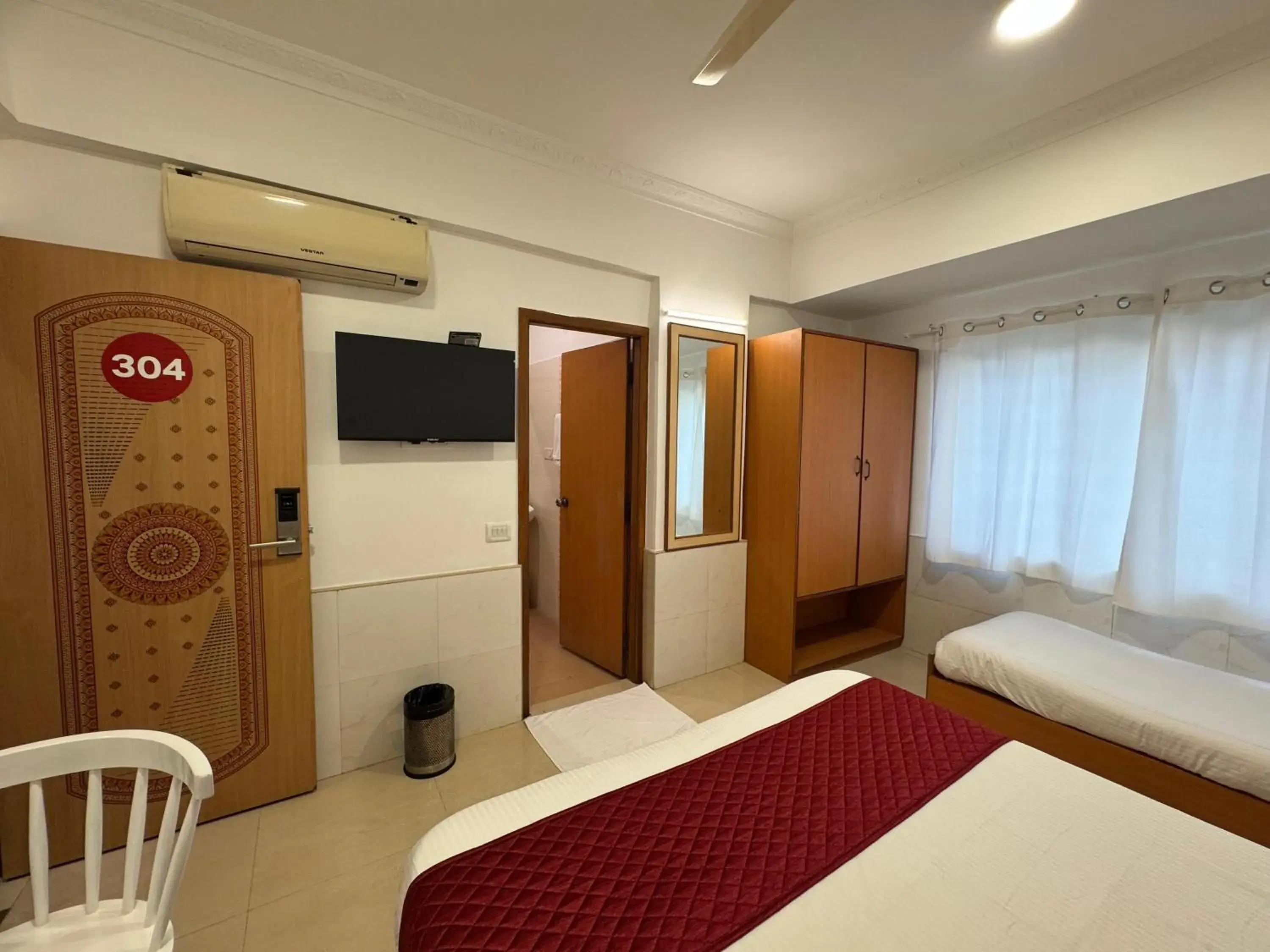 Standard Queen Room in Zipp Lite - HAL Old Airport Road Standard Queen Room in Zipp Lite - HAL Old Airport Road