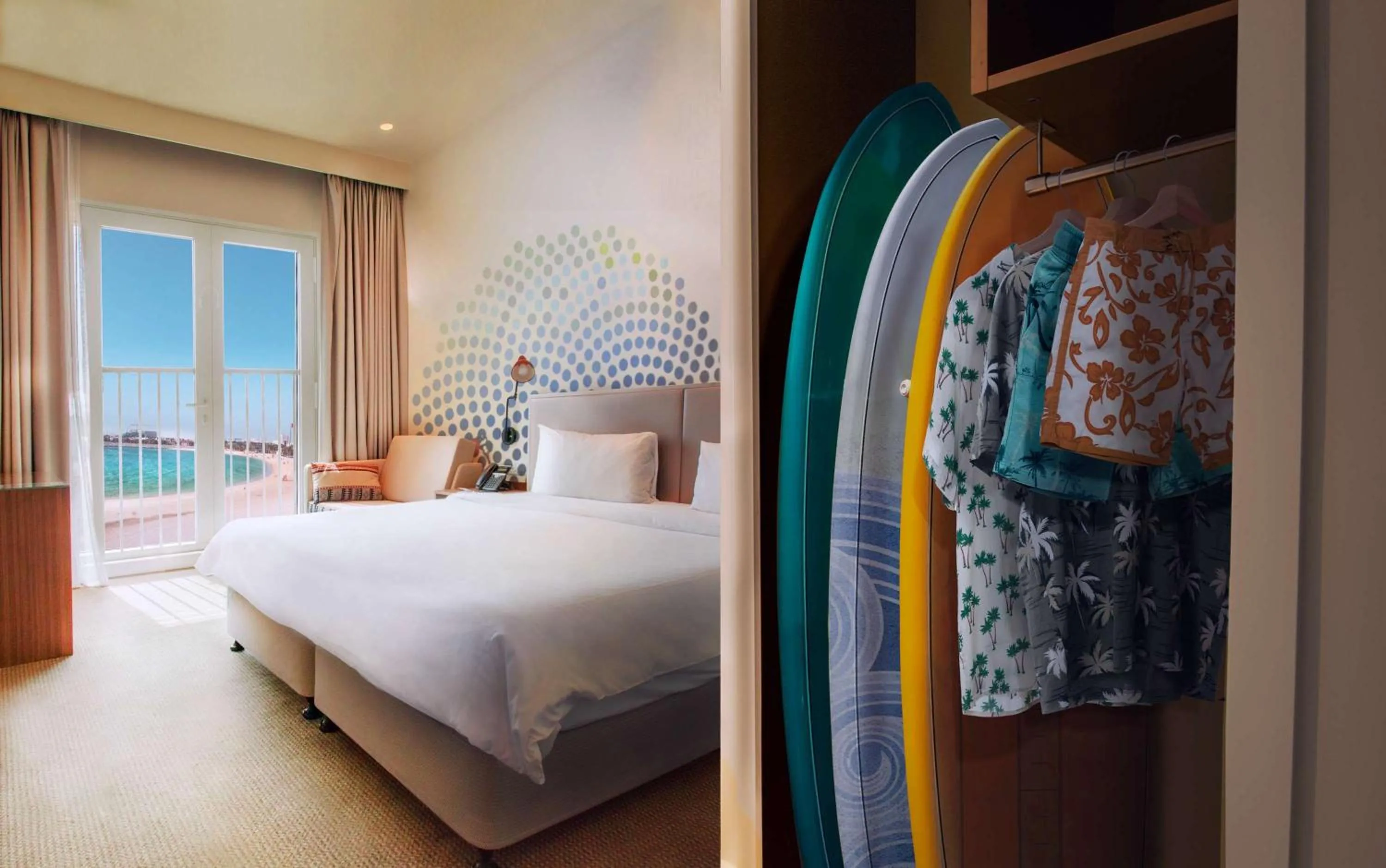 Bedroom, Bed in Rove La Mer Beach, Jumeirah