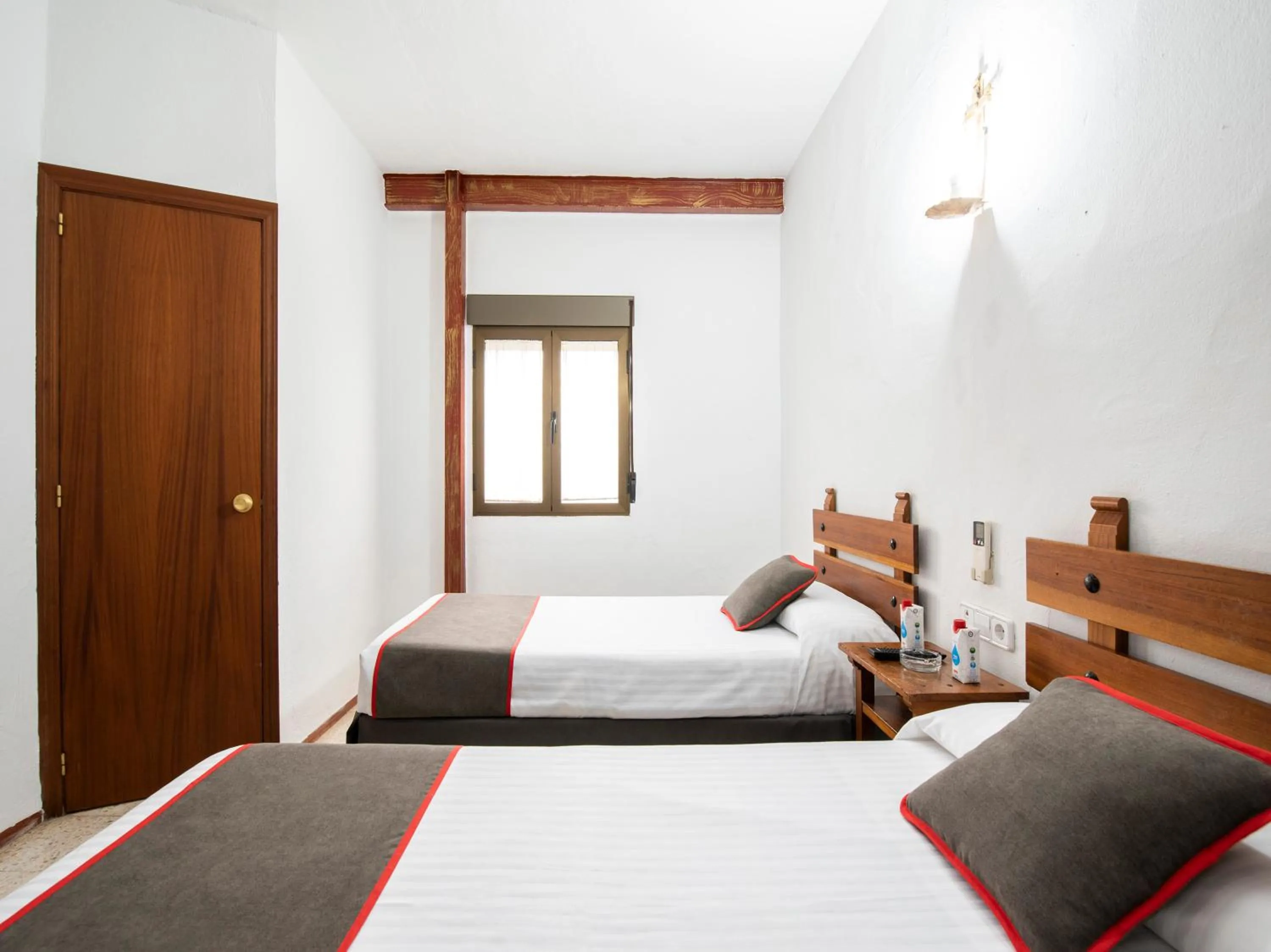 Bed in Hostal Santiago