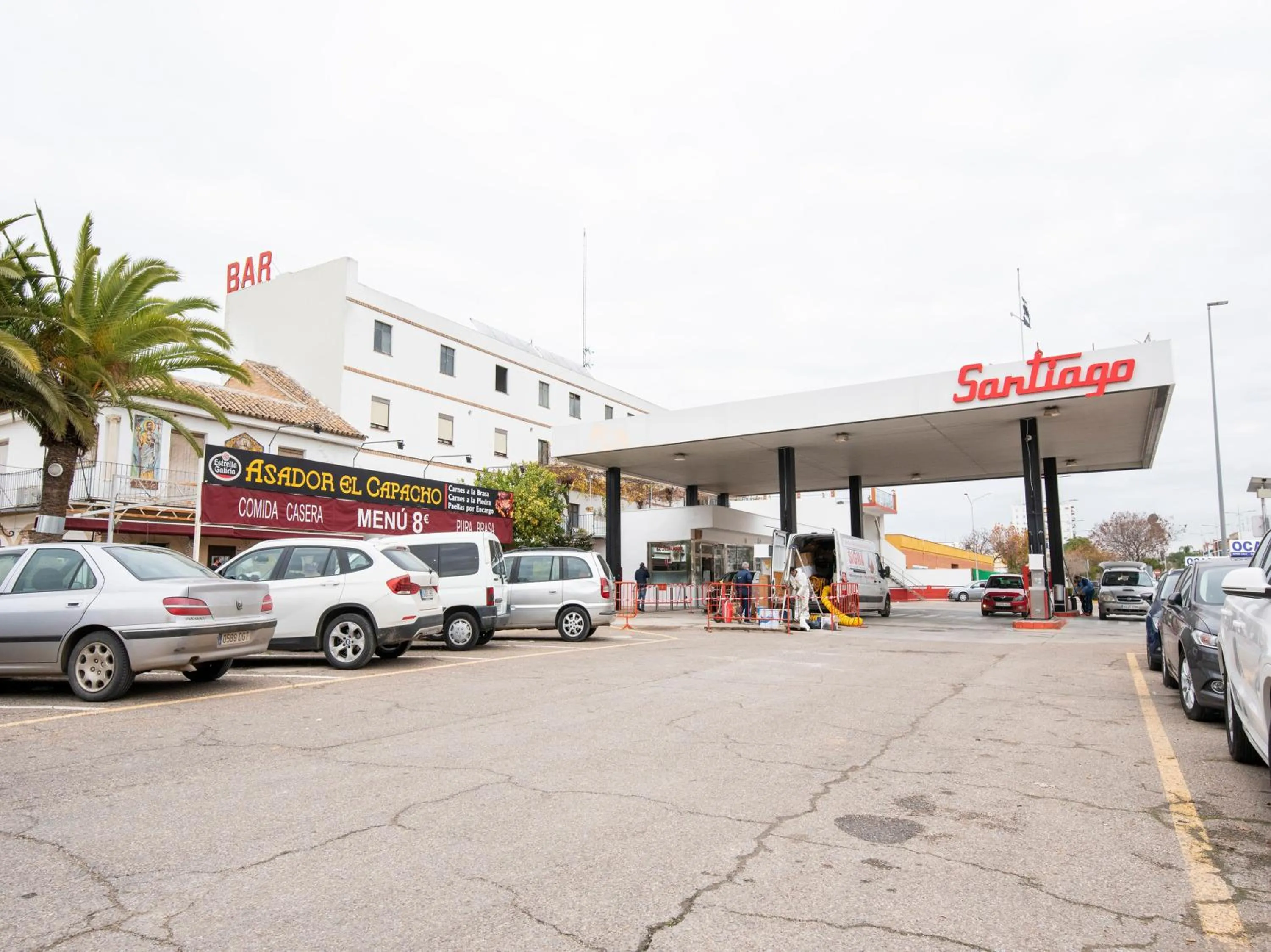 Facade/entrance in Hostal Santiago