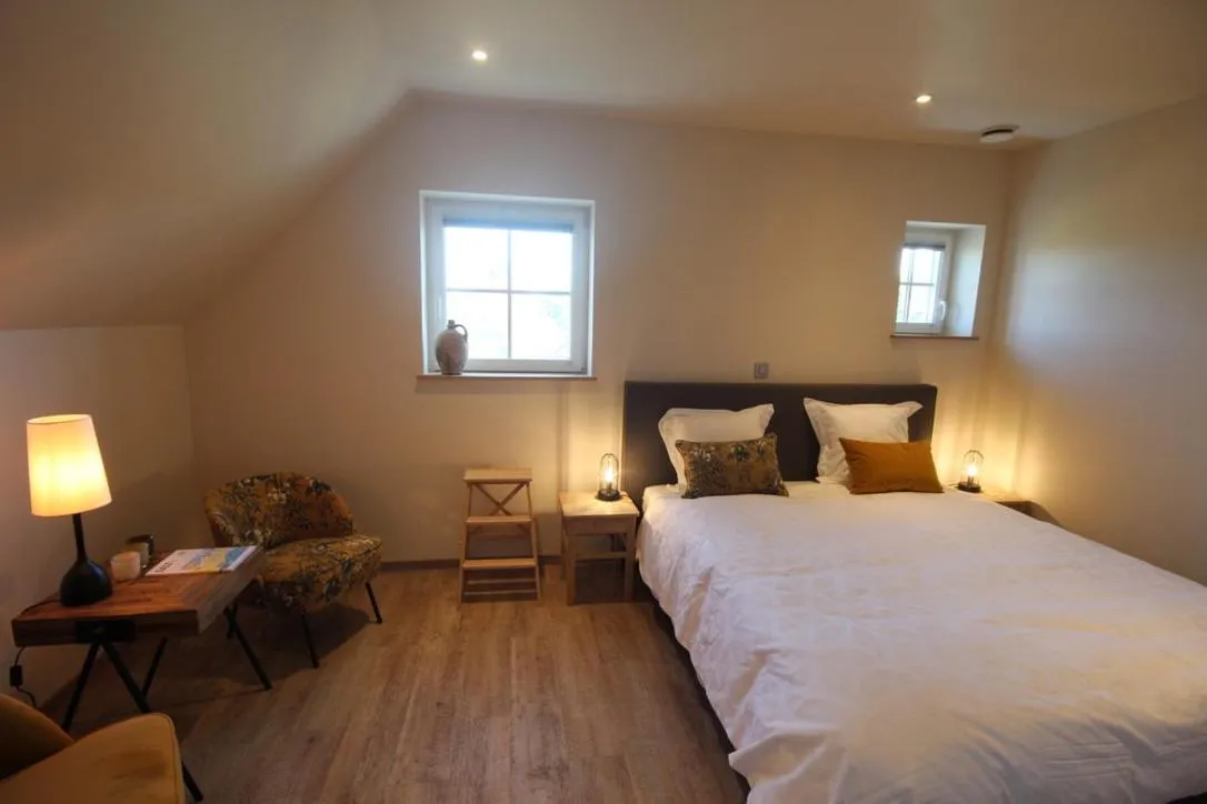 Photo of the whole room, Bed in B&B 't Mjeels Pierke