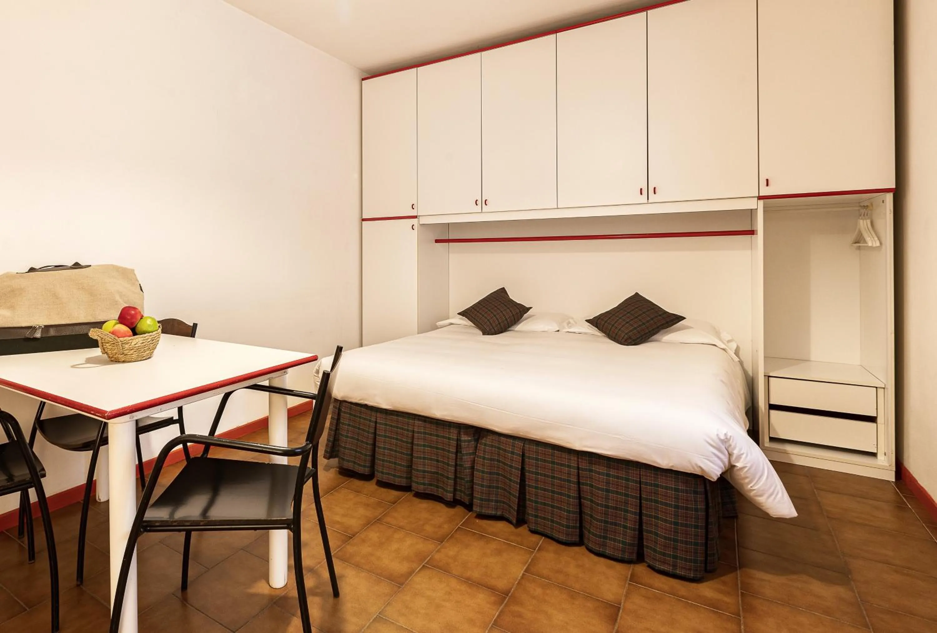 Bedroom, Bed in Aparthotel Claviere