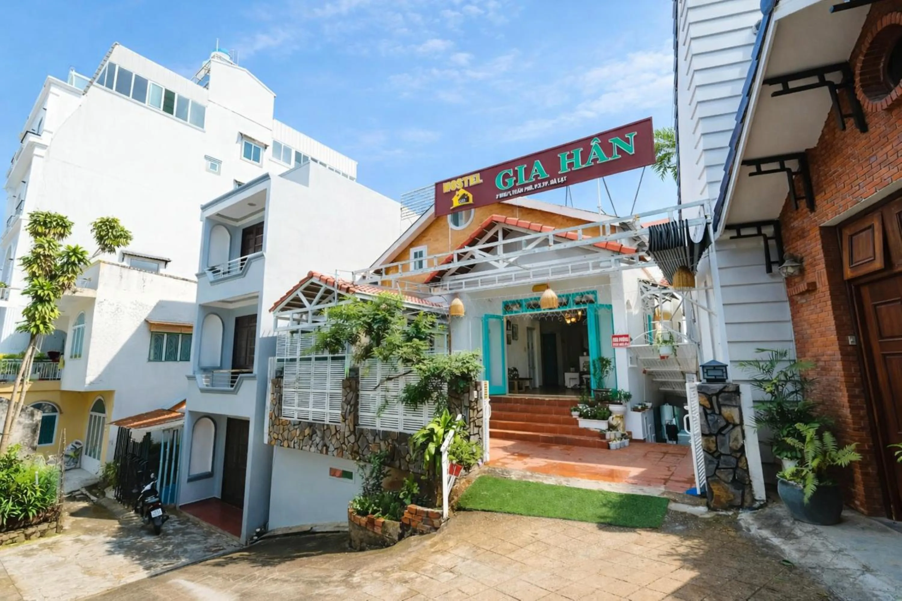 Property building in Gia Hân Hotel