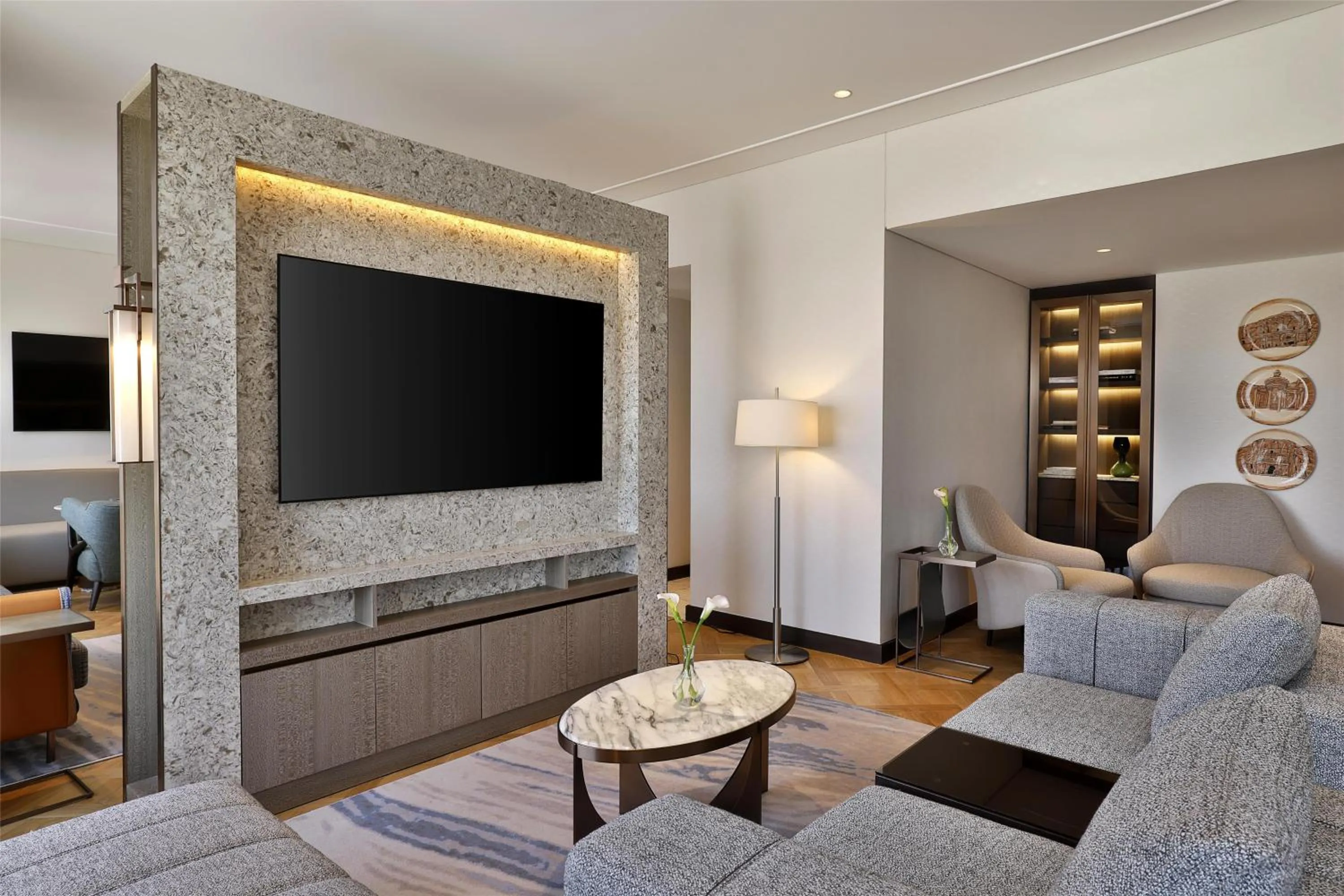 Restaurant/places to eat in Signia by Hilton