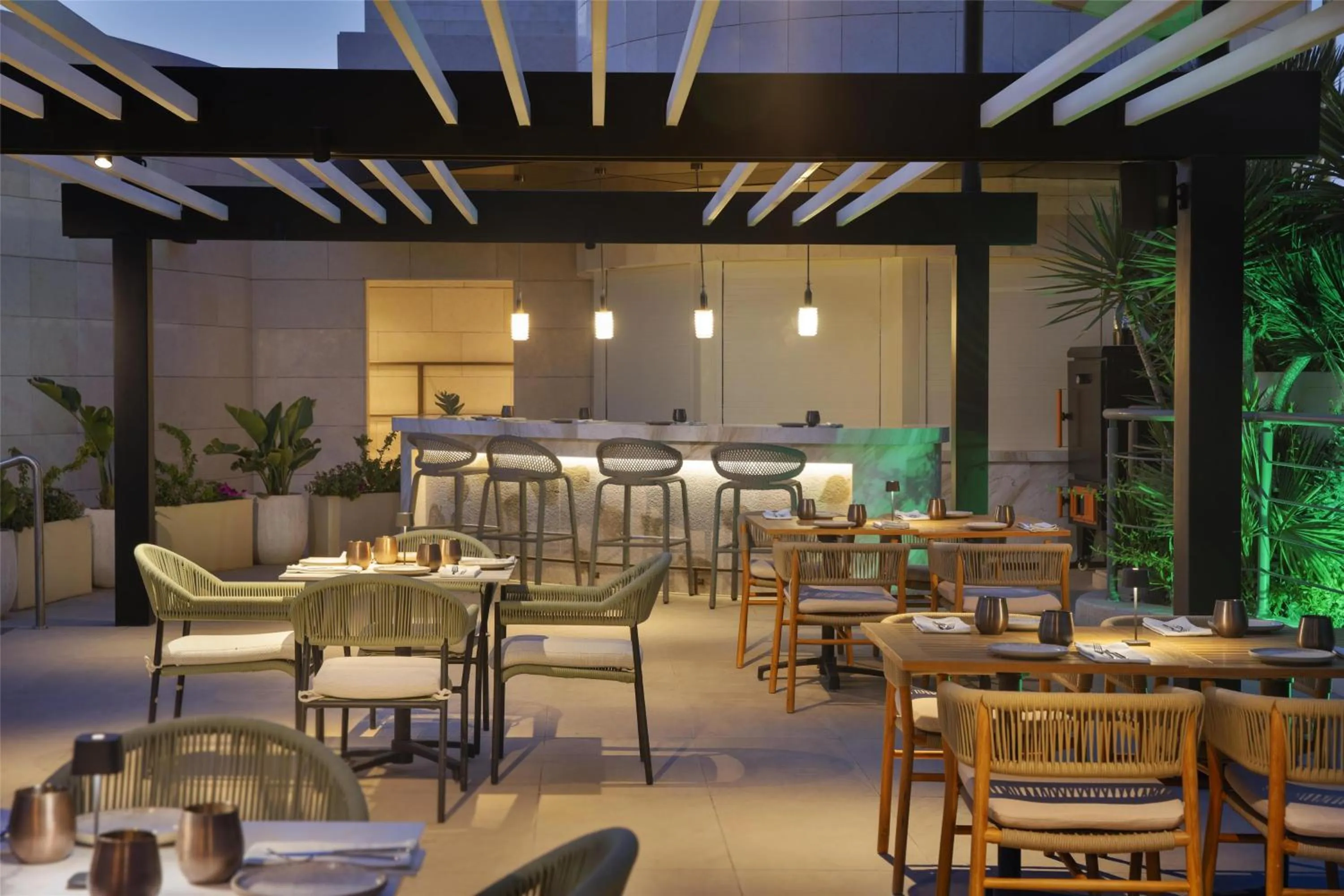 Lounge or bar in Signia by Hilton