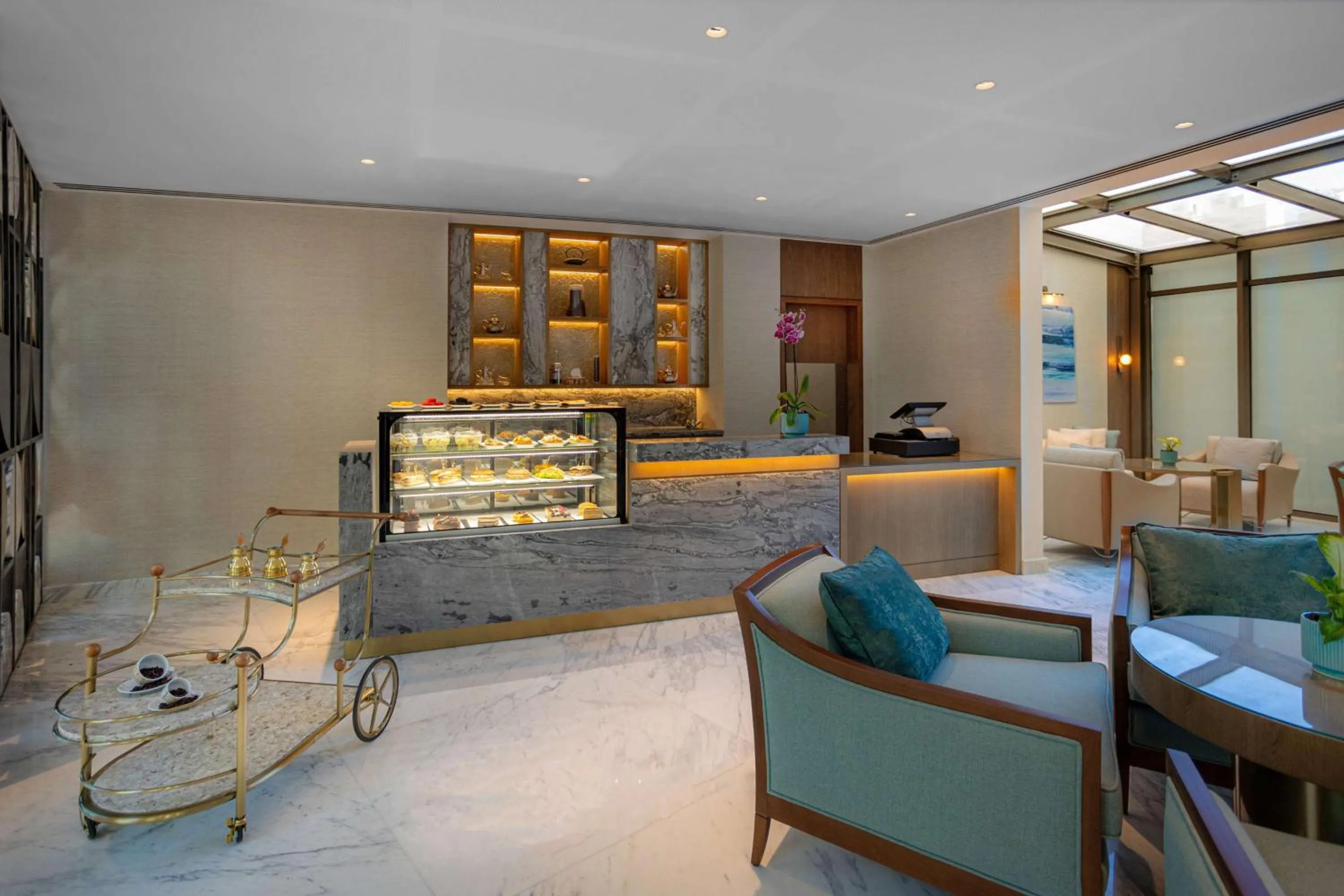 Restaurant/places to eat in Kempinski Hotel Amman