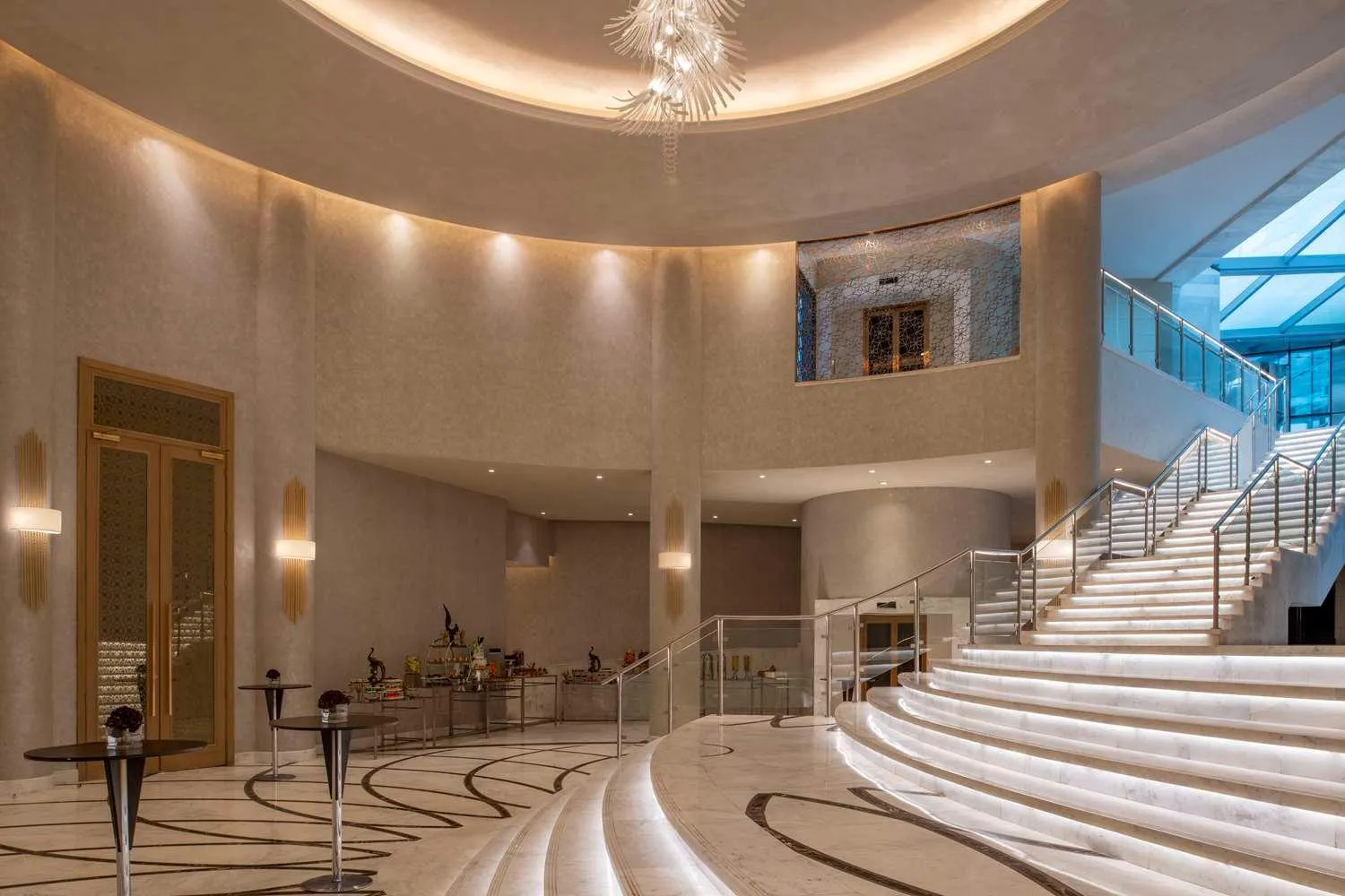 wedding in Signia by Hilton