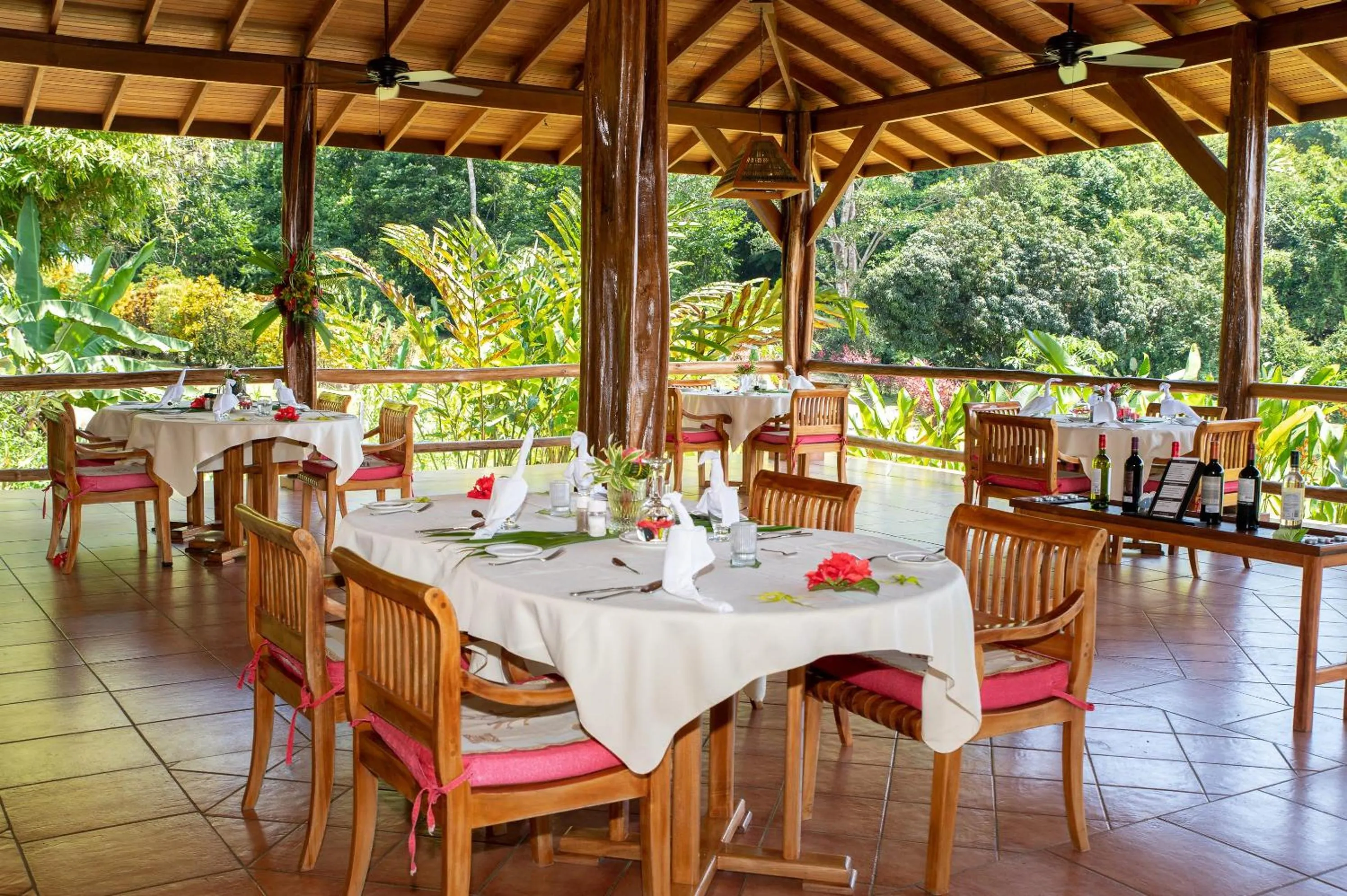 Restaurant/places to eat in Kunken Boutique Hotel