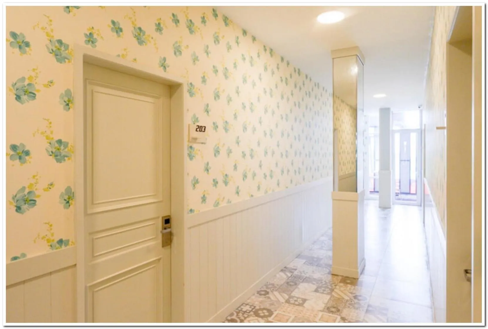 RedDoorz Plus @ Madukoro Raya Semarang