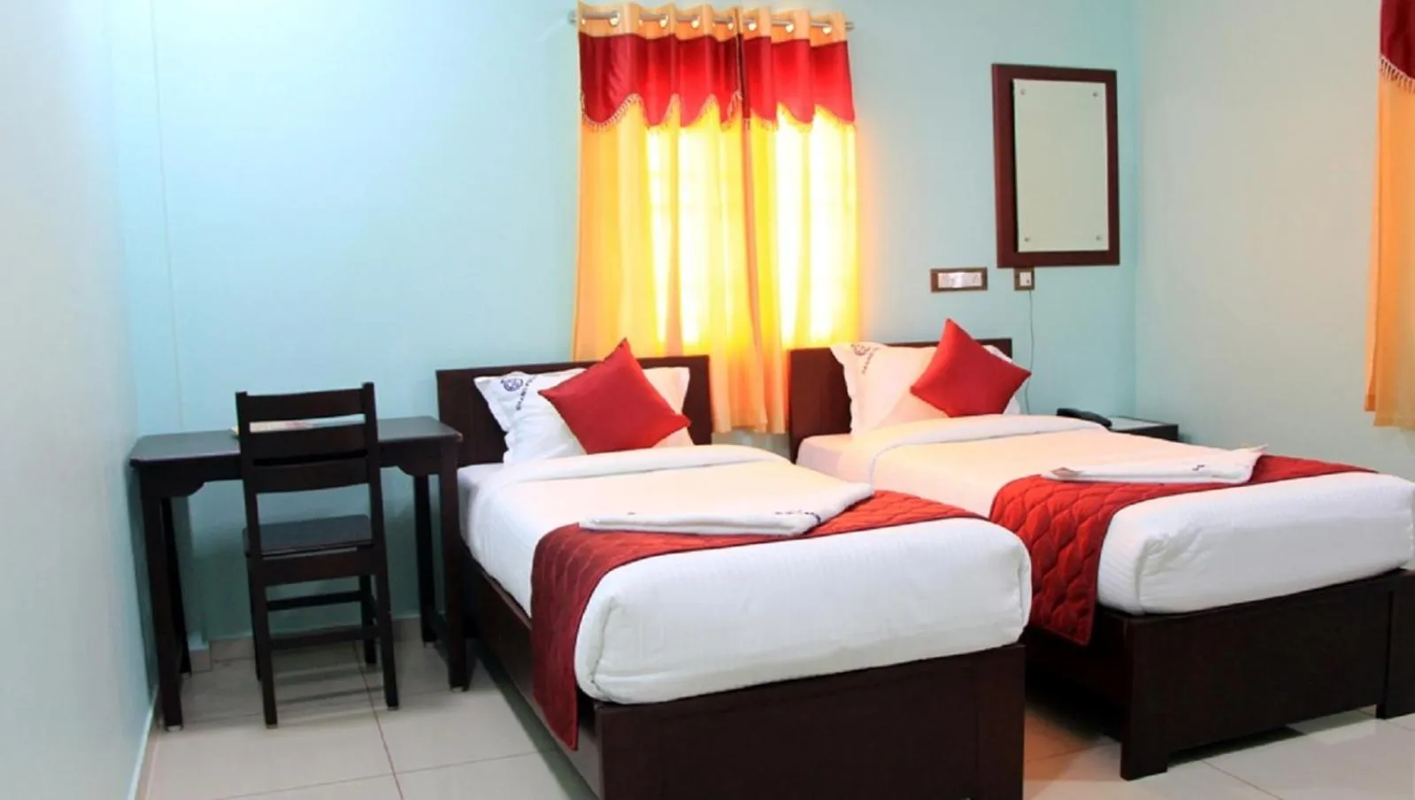 Bedroom, Bed in Grand Pacific