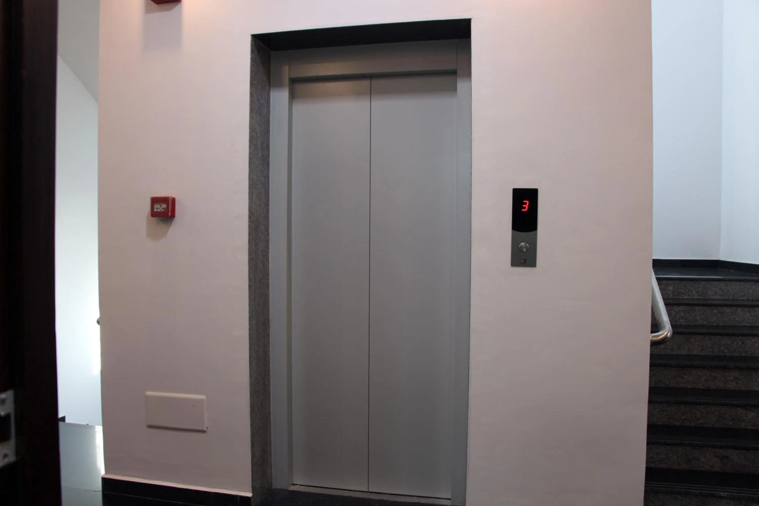 Property building in Grand Pacific