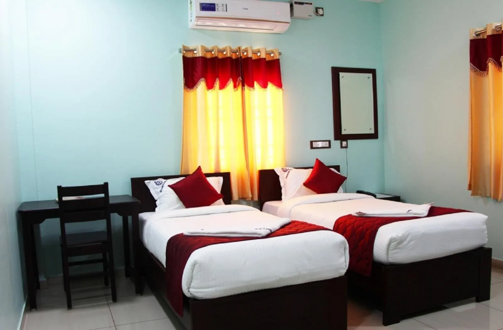 bunk bed, Bed in Grand Pacific