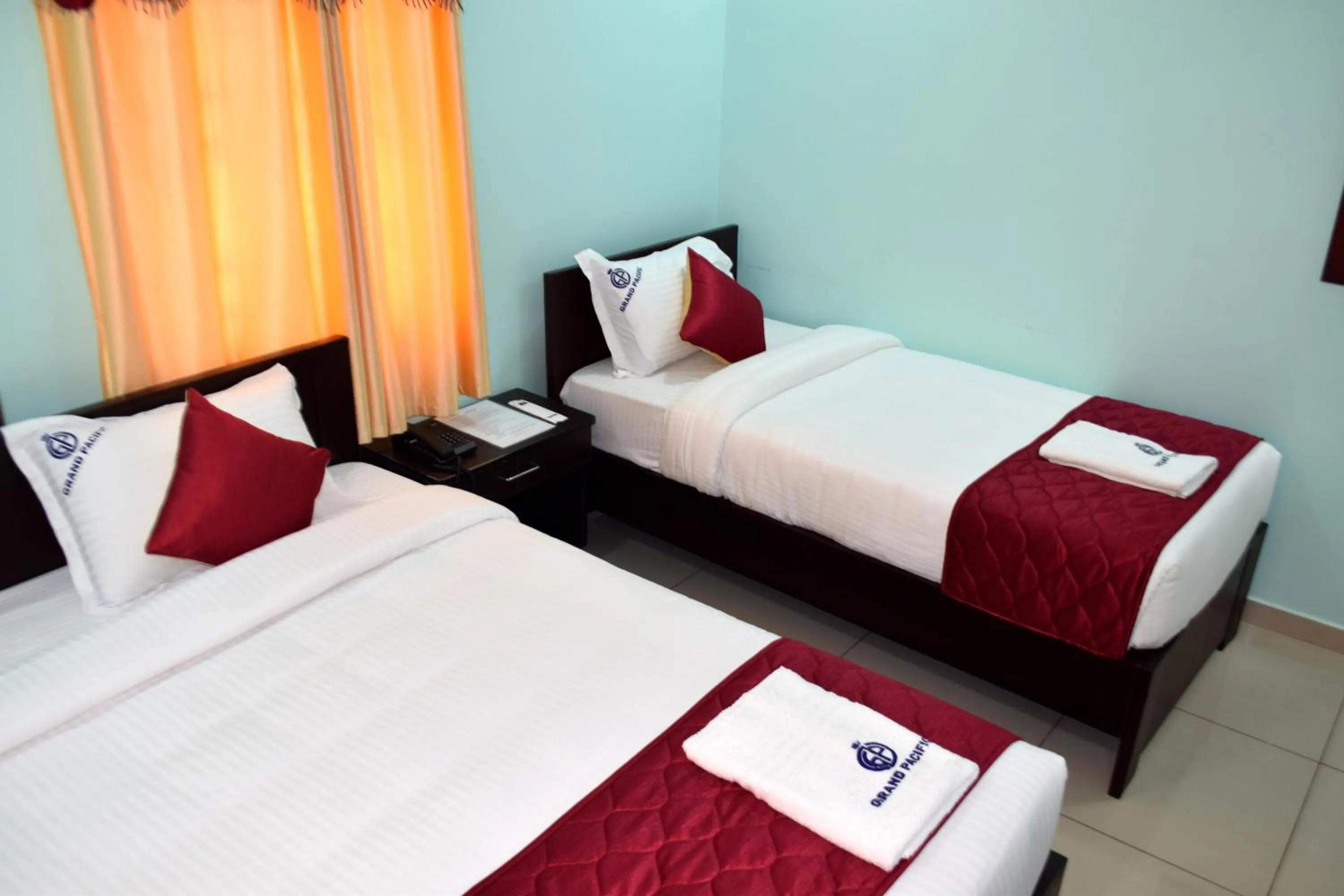 Bed in Grand Pacific