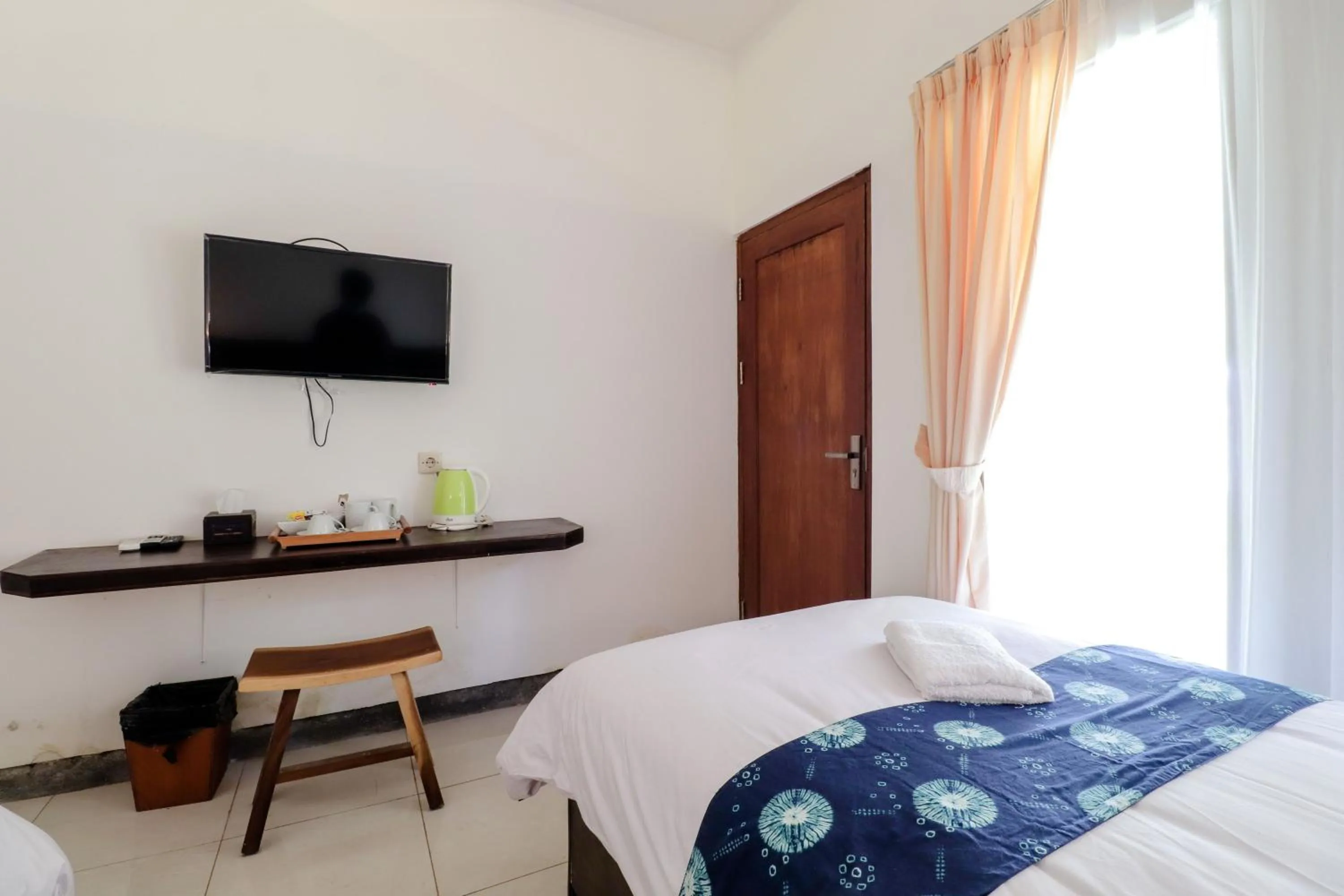 Bedroom, Bed in Balkondes Kenalan