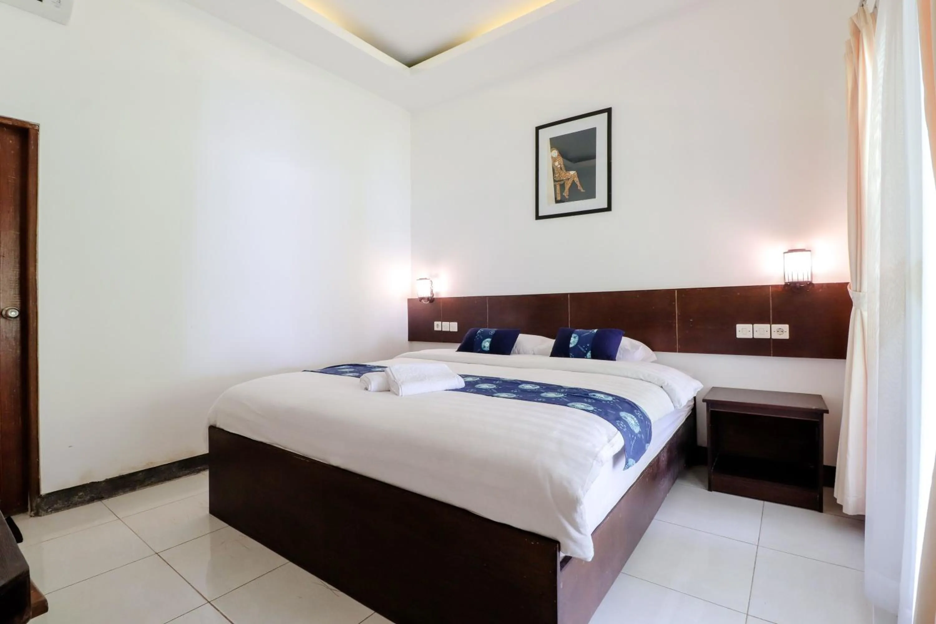 Bedroom, Bed in Balkondes Kenalan