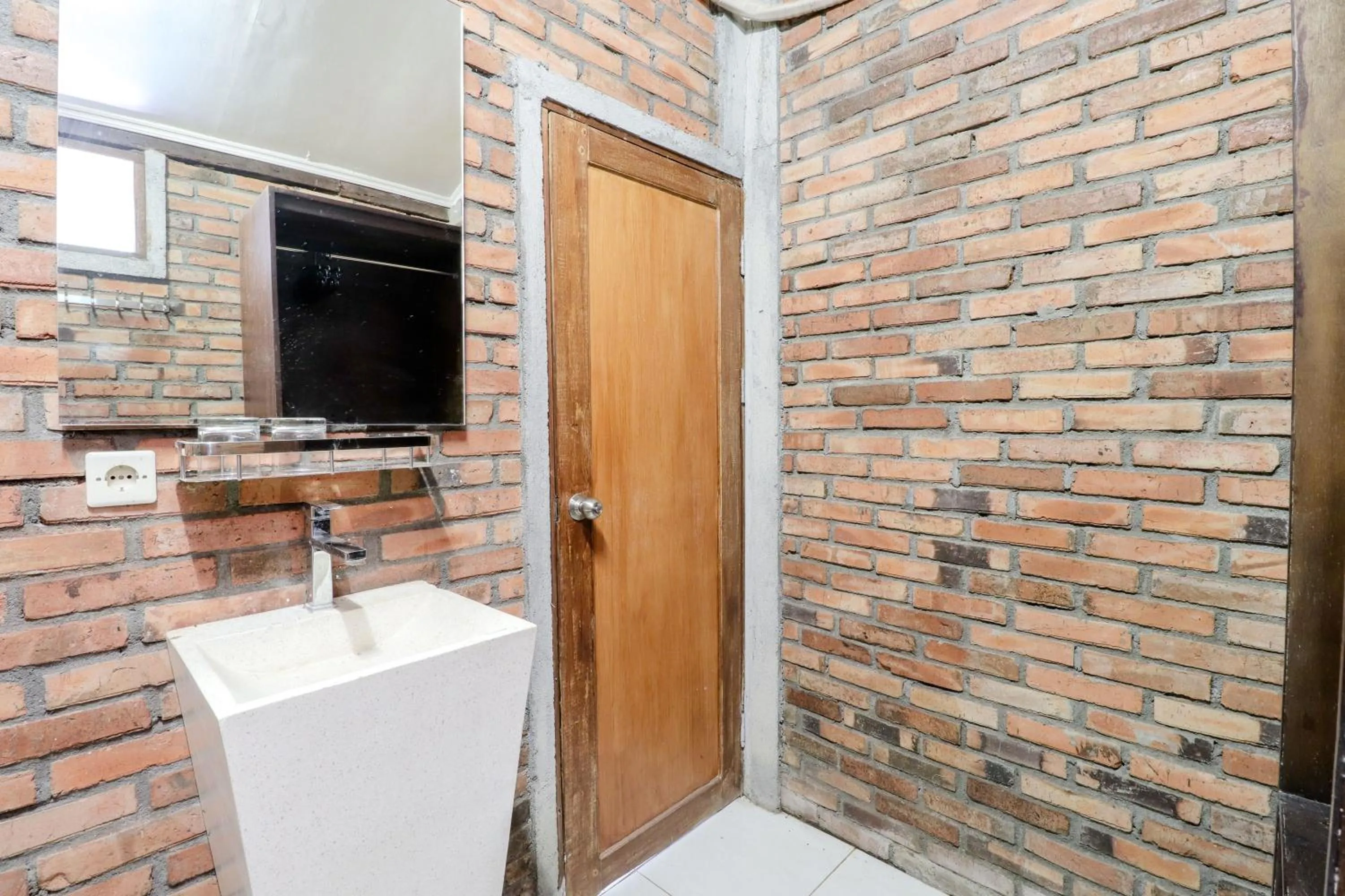 Bathroom in Balkondes Kenalan