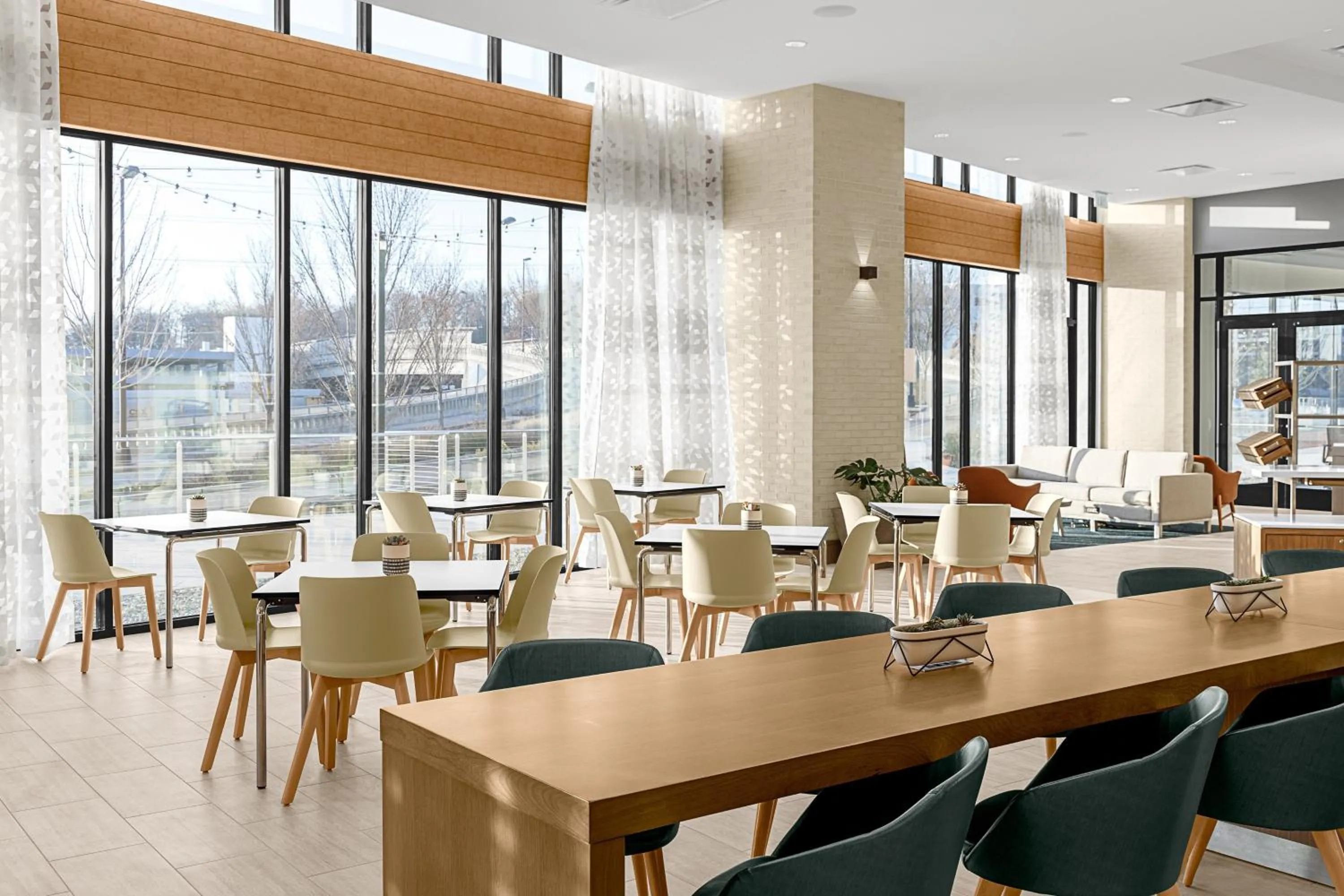 Breakfast in Element Nashville Vanderbilt West End