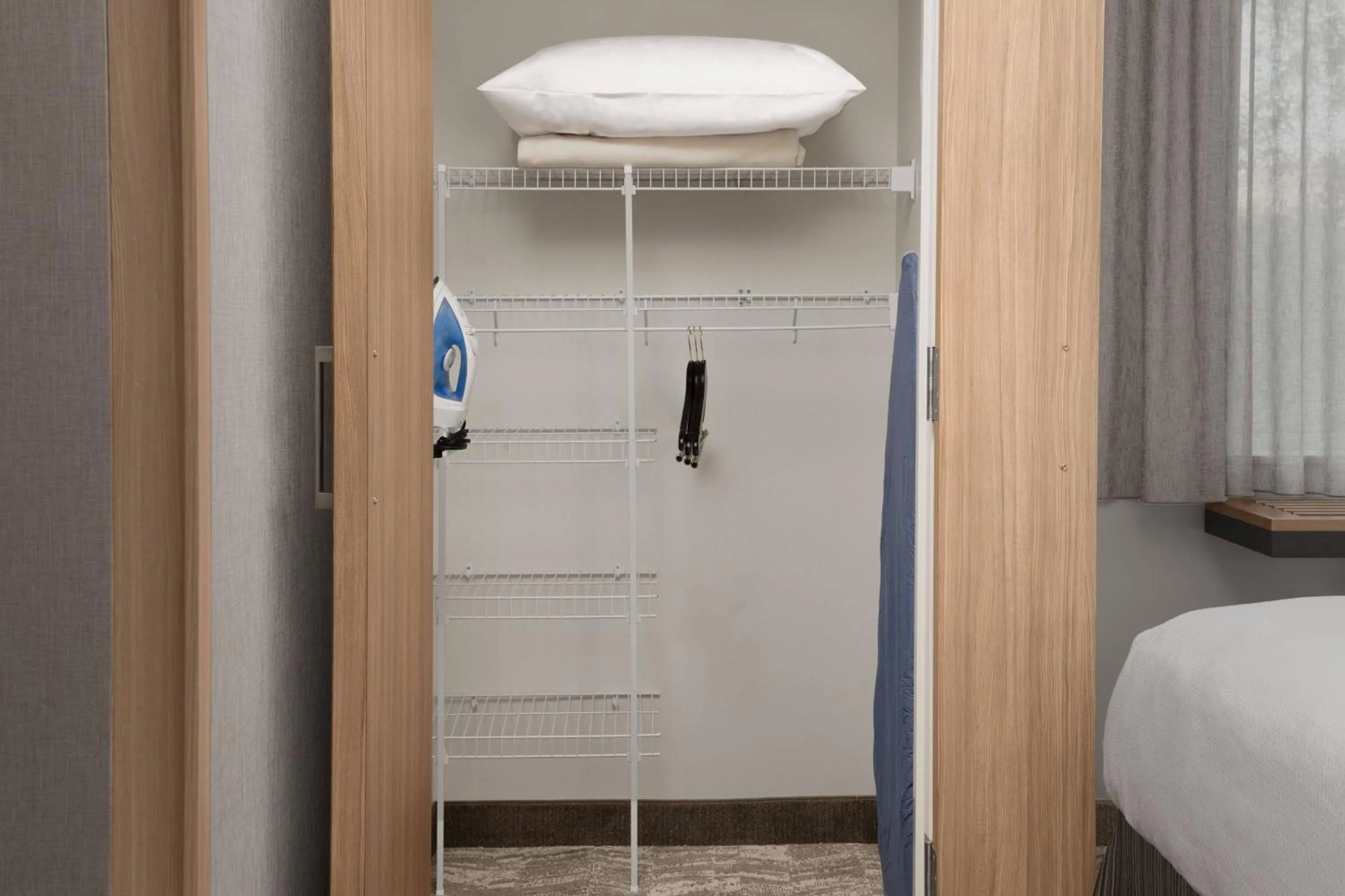 Photo of the whole room, Bed in SpringHill Suites By Marriott Charleston Airport & Convention Center