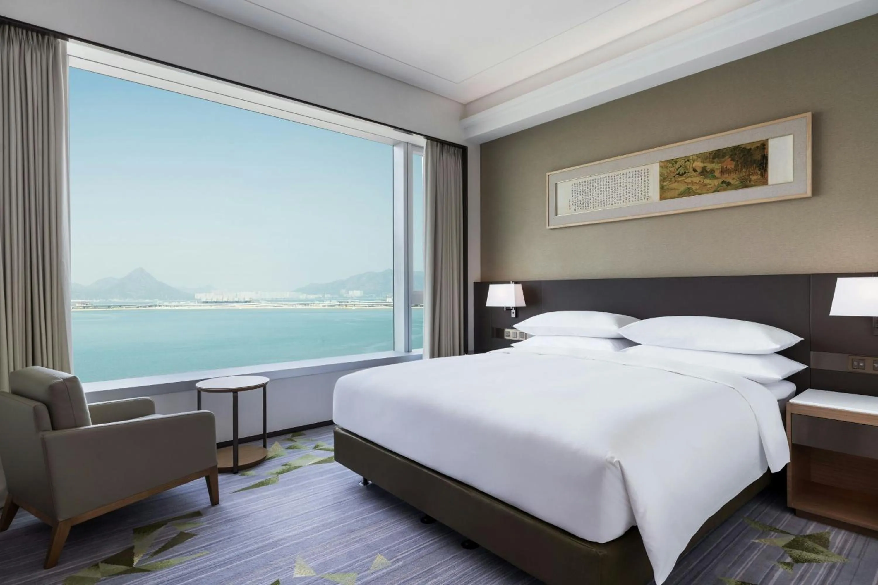 Bedroom, Bed in Sheraton Hong Kong Tung Chung Hotel