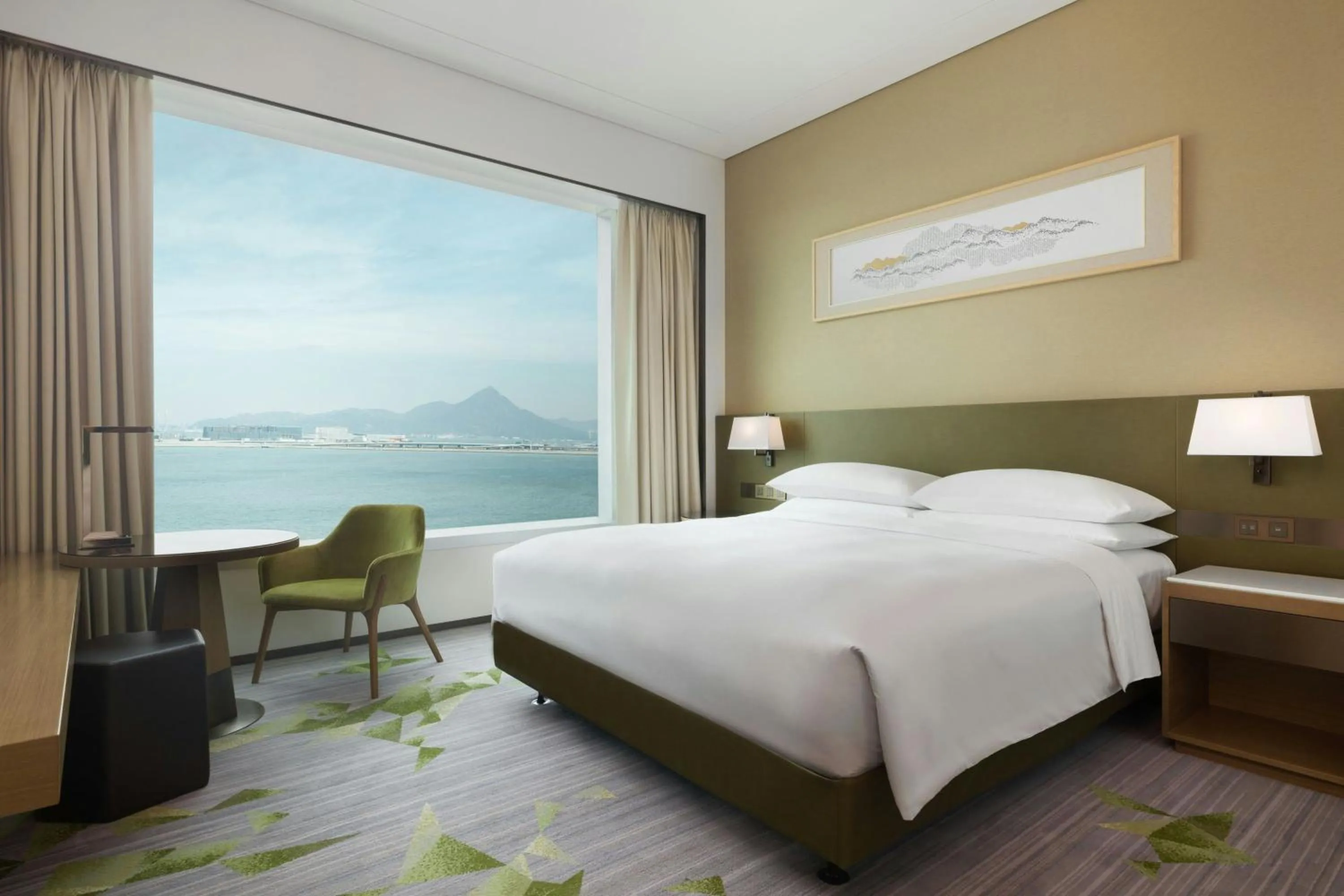 Photo of the whole room, Bed in Sheraton Hong Kong Tung Chung Hotel