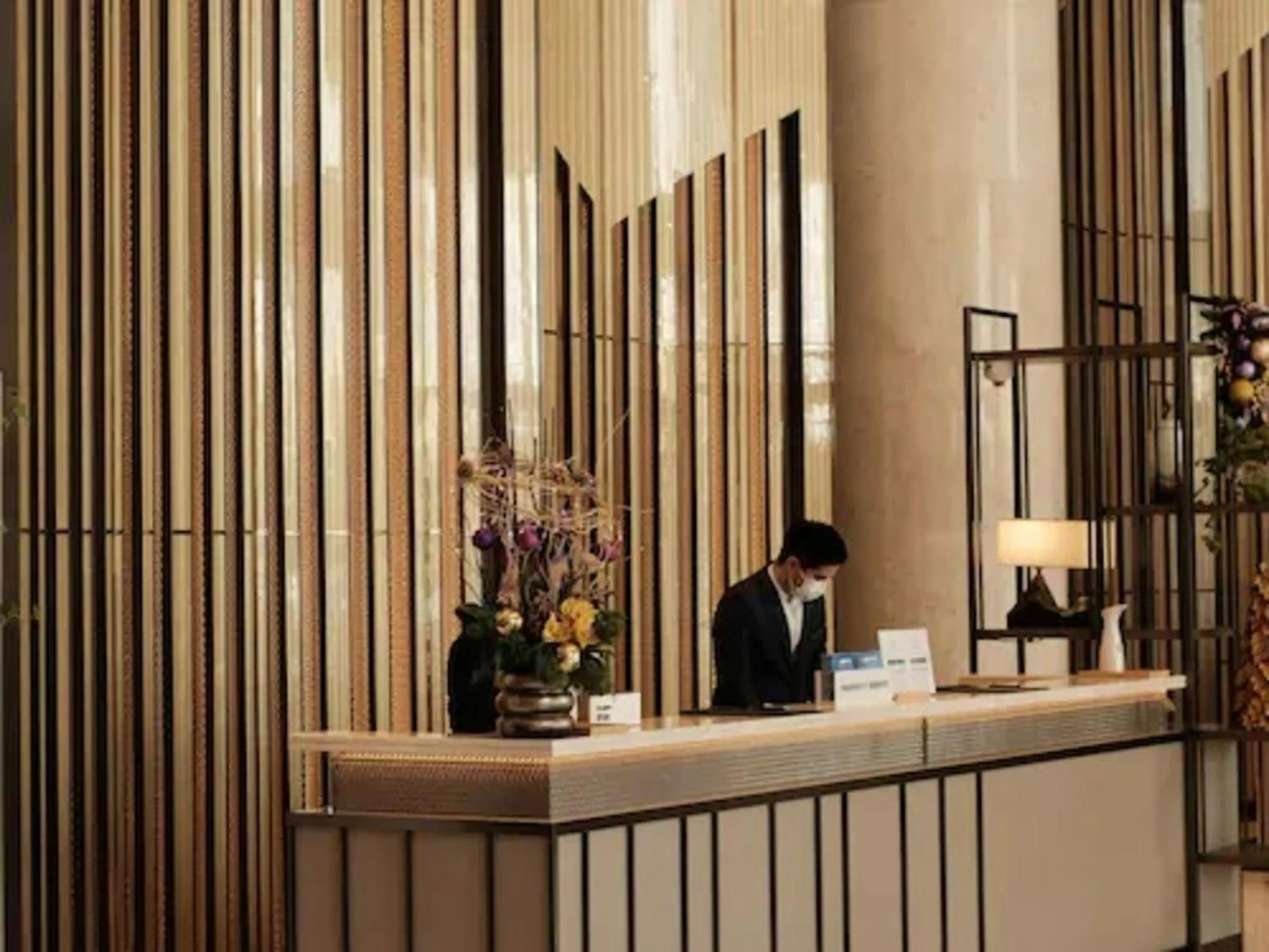 Lobby or reception in Sheraton Hong Kong Tung Chung Hotel