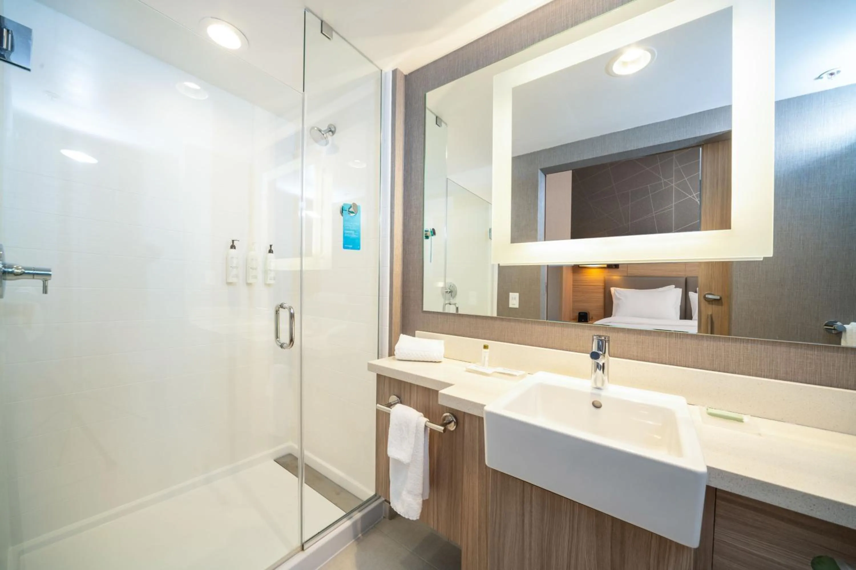 Bathroom in SpringHill Suites by Marriott Kenosha